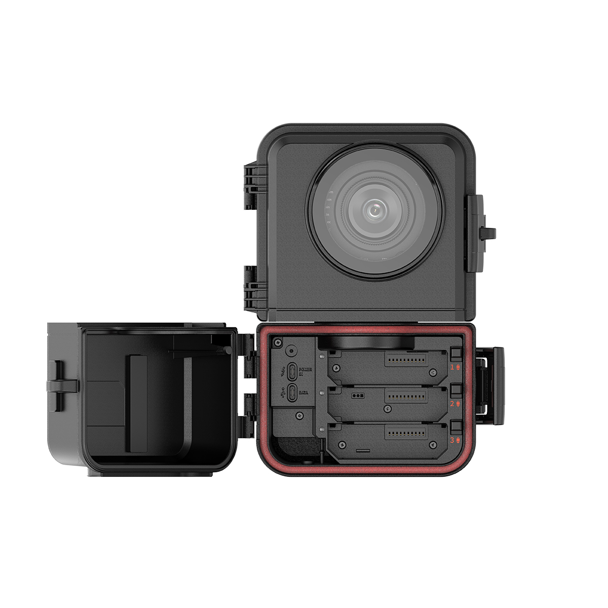 Videocamera d'azione nera con vano batteria aperto, che mostra slot e porte. Guarnizione rossa.