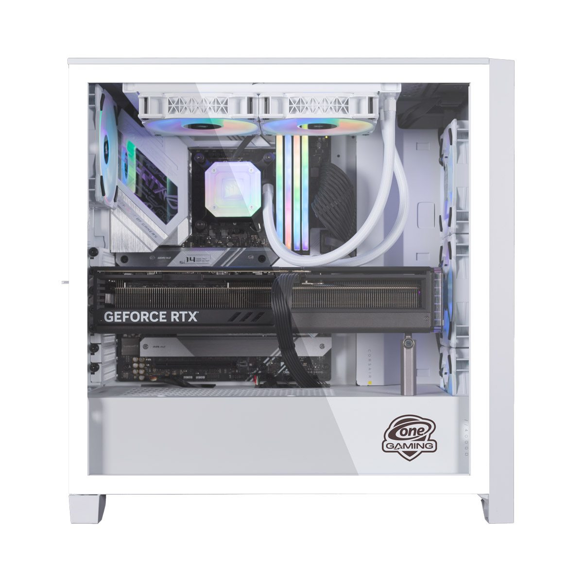 Weißes PC-Gehäuse mit Komponenten durch Glas sichtbar. Enthält Grafikkarte und Lüfter.