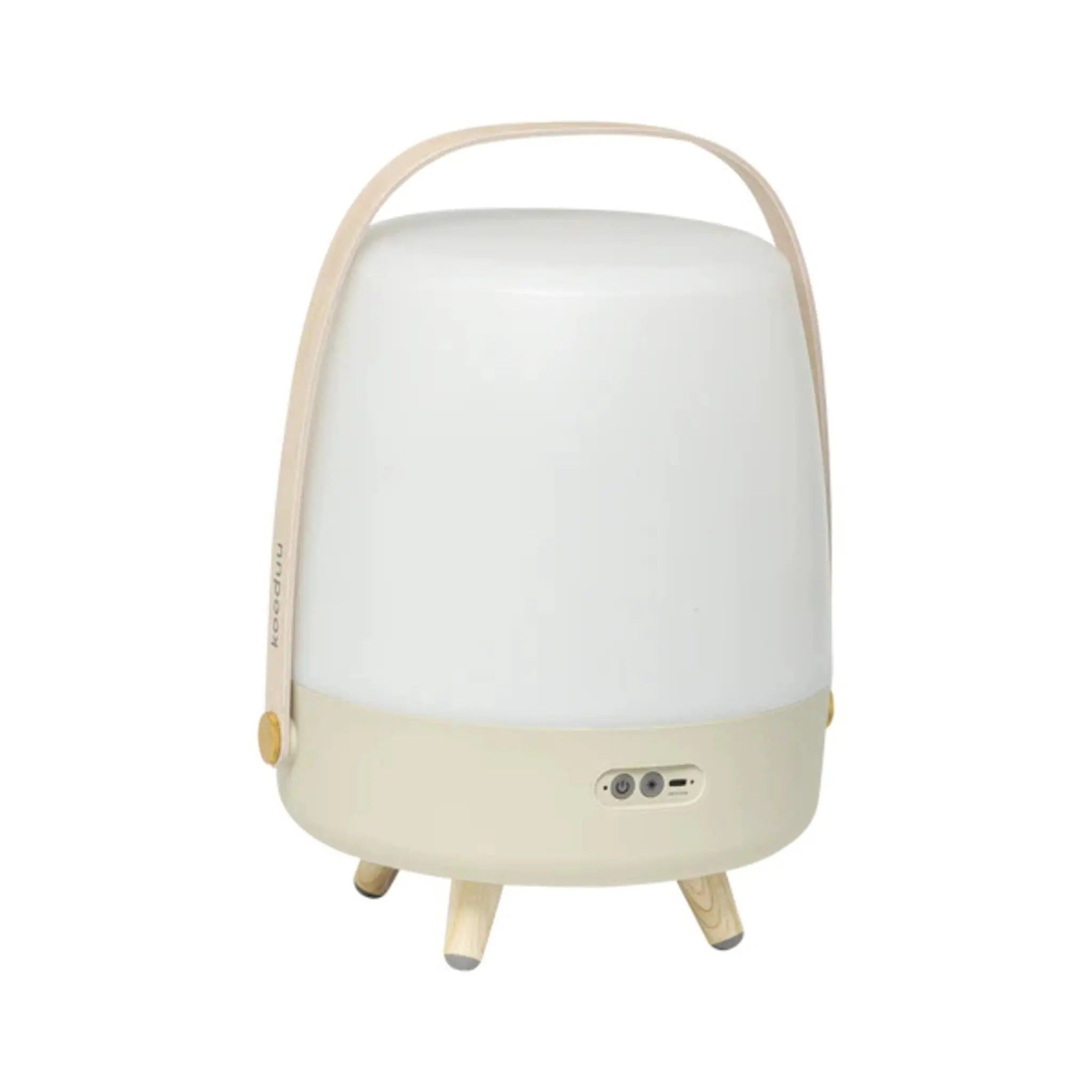 Weiß-beige Lampe mit Holzbeinen und Griff. Isoliert auf Weiß.