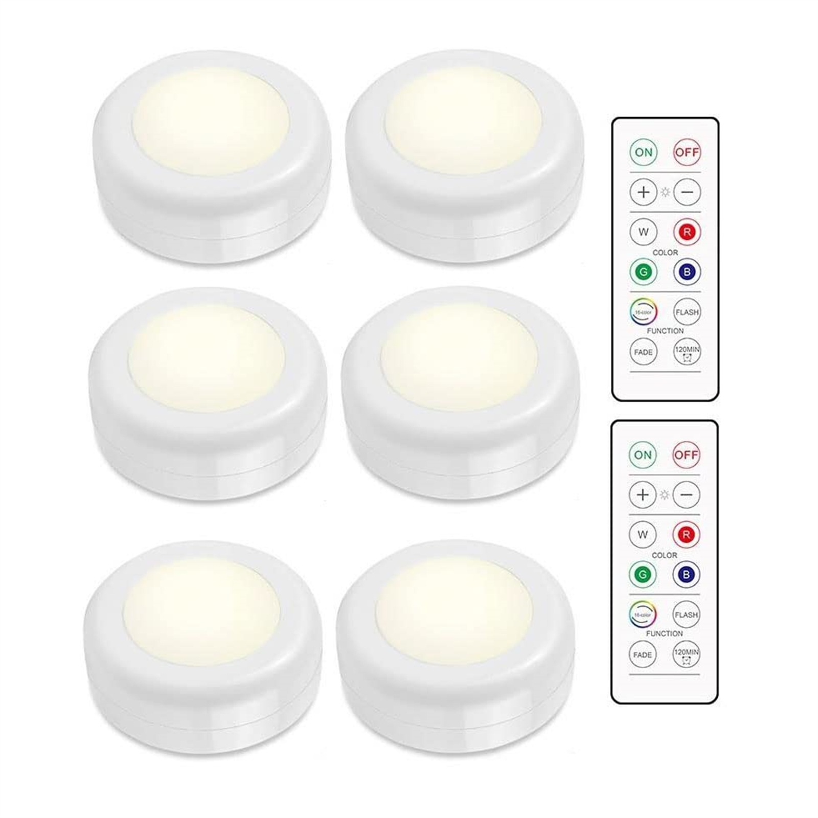 Sechs weiße Puck-Leuchten und zwei Fernbedienungen. Lichter auf weißem Hintergrund.