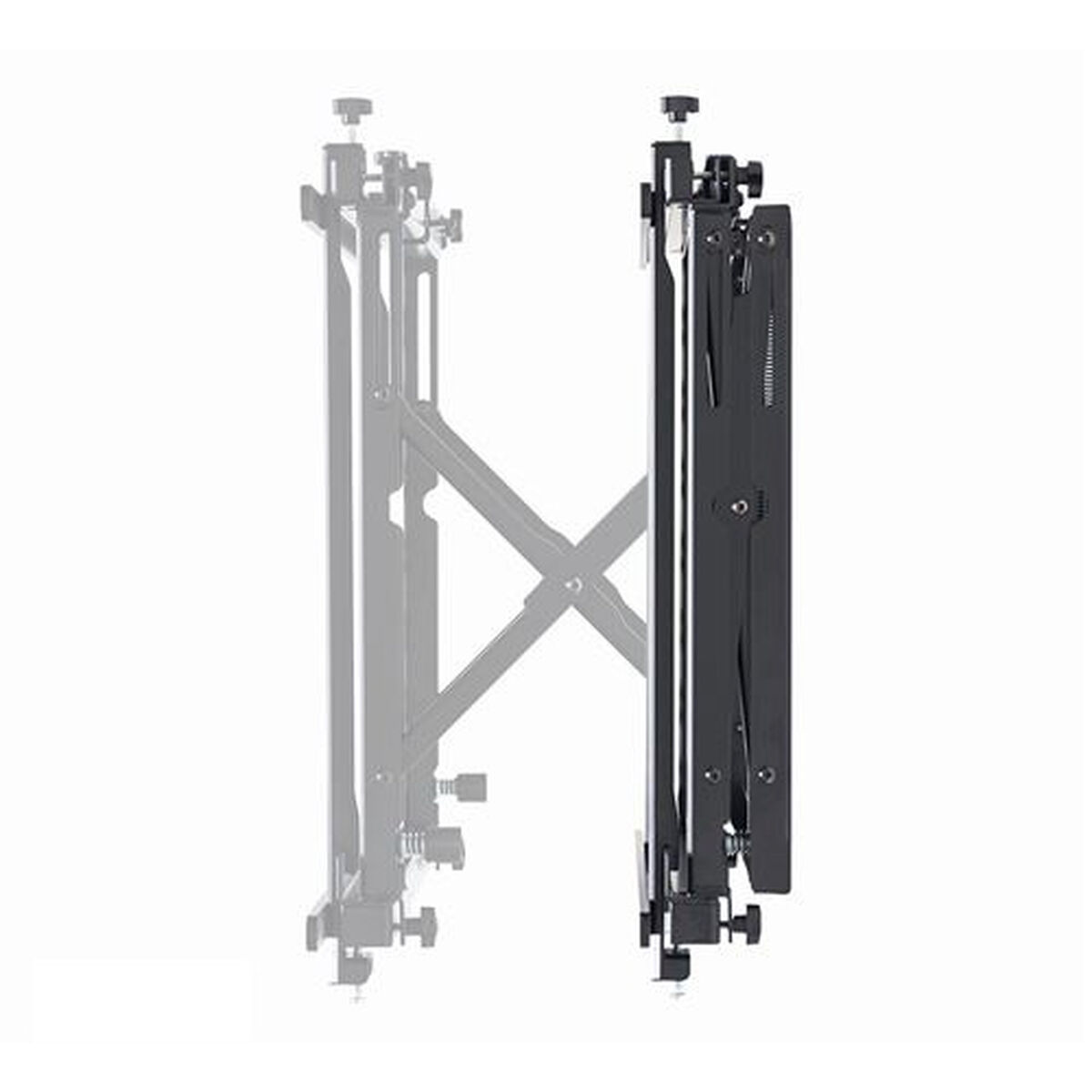 Un soporte de pared negro para una pantalla. Está montado en una pared blanca.