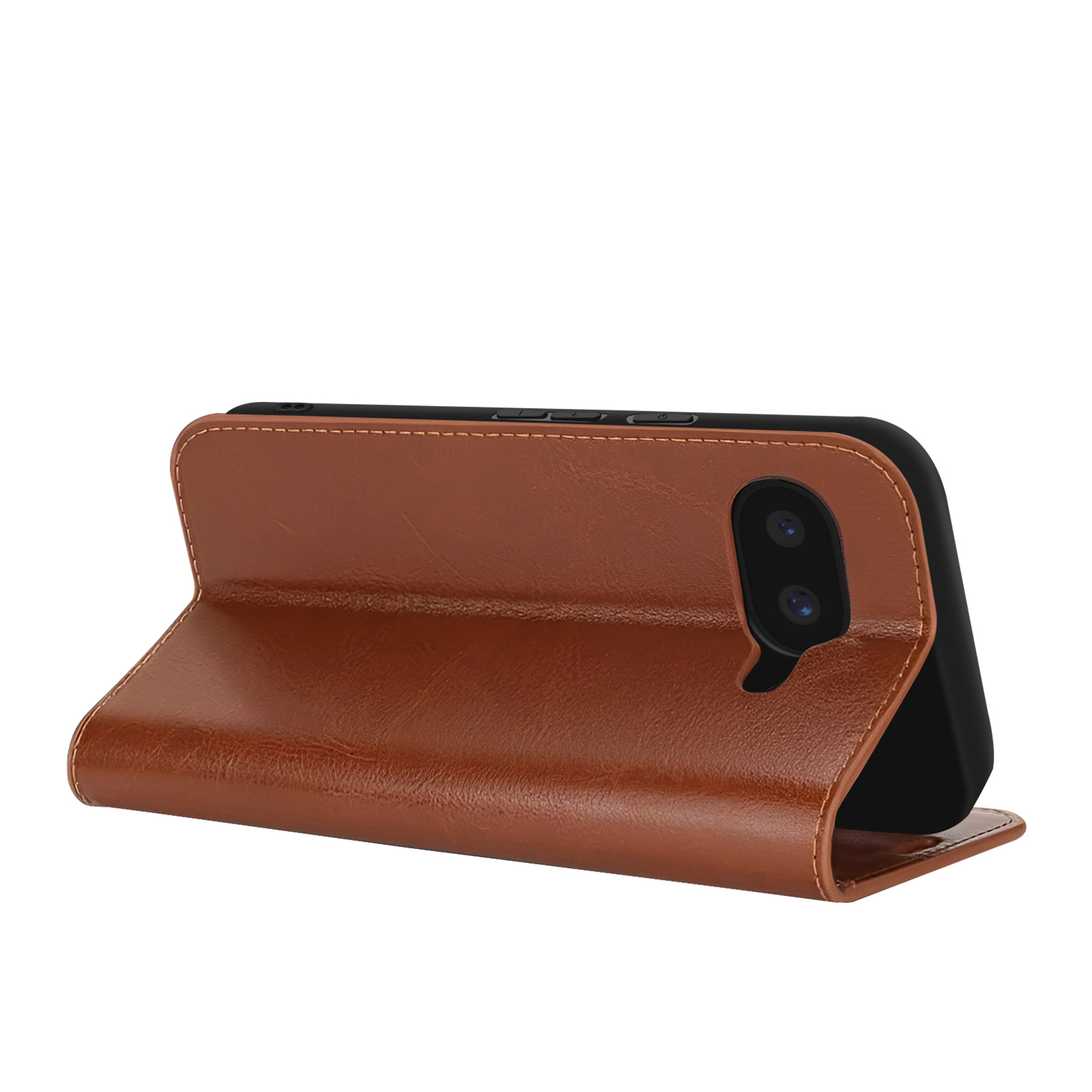 Étui de téléphone en cuir marron, ouvert pour afficher le téléphone. Le téléphone est noir, l'étui sur une surface blanche.