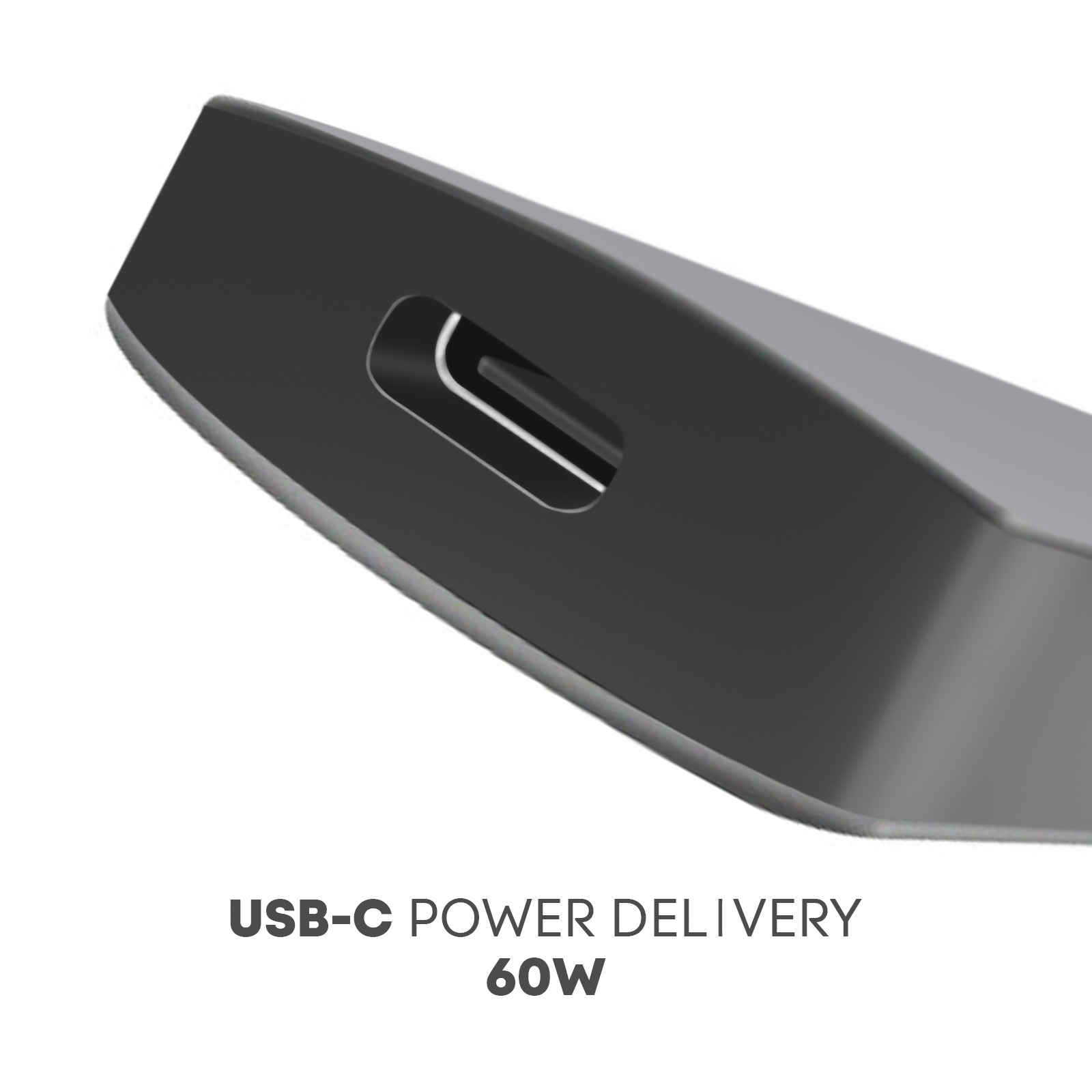 Primo piano di una porta USB-C nera con la scritta 'USB-C POWER DELIVERY 60W'.