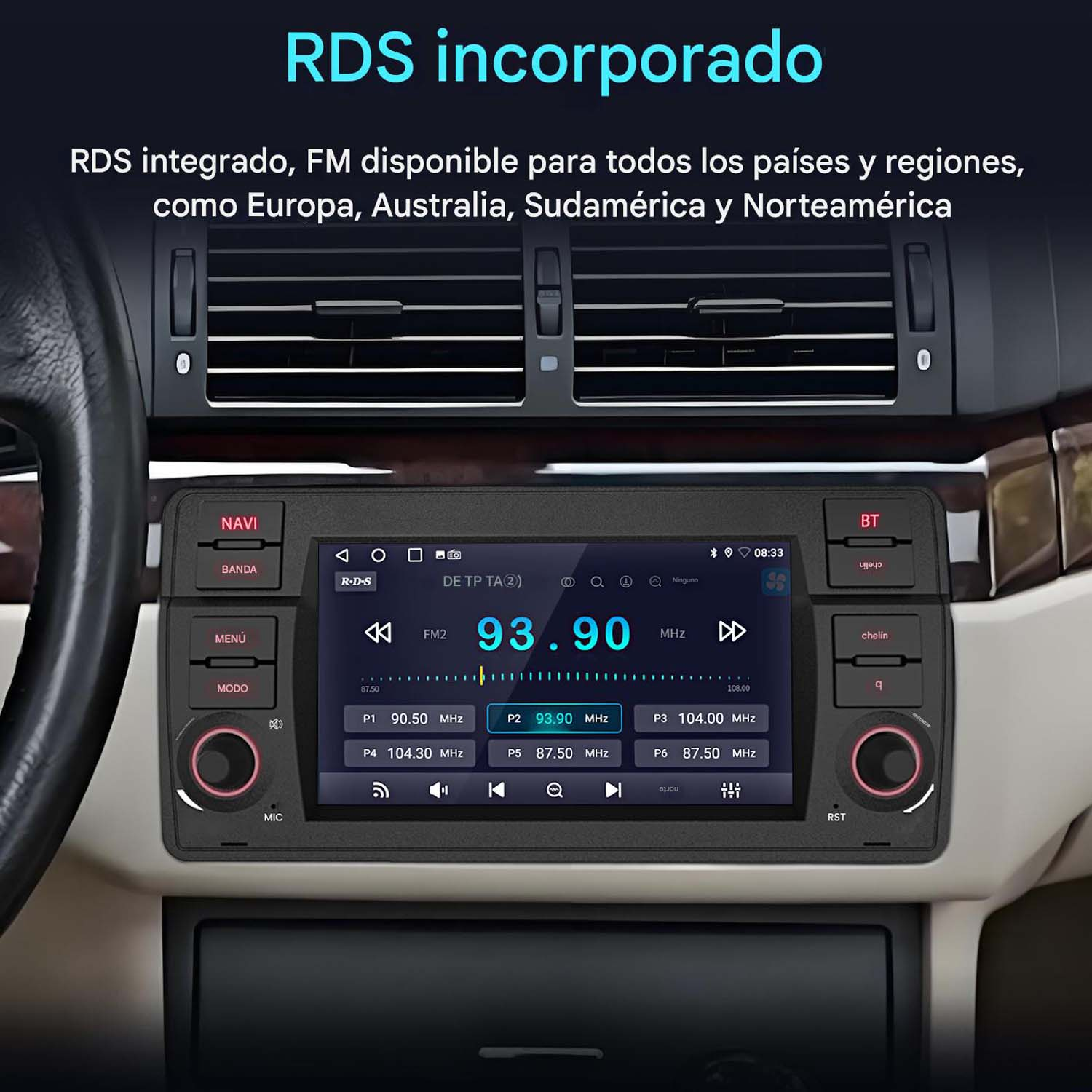 Una pantalla de radio de coche que muestra una interfaz de radio. Texto en español. Fondo es un interior de coche.