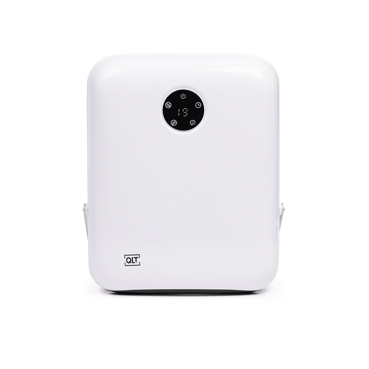 Witte mini-koelkast met een digitaal display. Display toont het nummer 19.