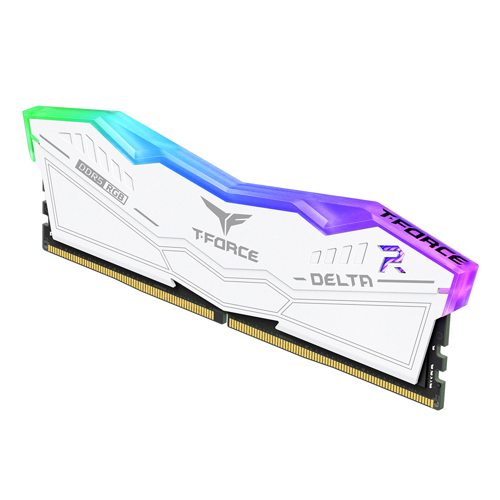 Biały moduł RAM DDR5 RGB z marką T-FORCE DELTA i wielokolorowym paskiem świetlnym u góry.