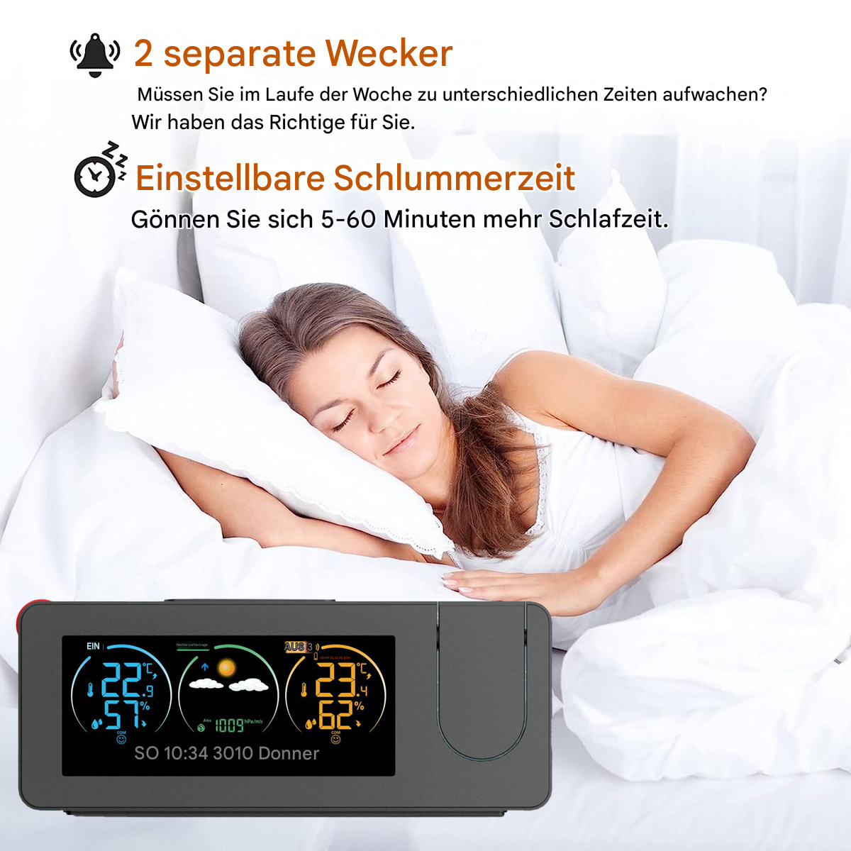 Eine Frau schläft im Bett mit einer Digitaluhr, die Zeit und Wetter anzeigt.