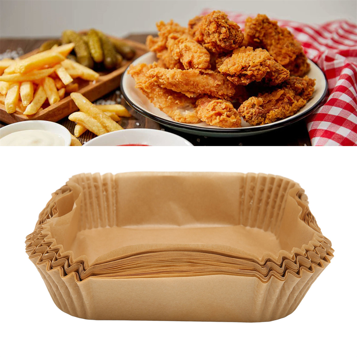Gebratenes Hähnchen, Pommes Frites und Gurken in separaten Behältern. Braune Papier-Essbecher sind unten.