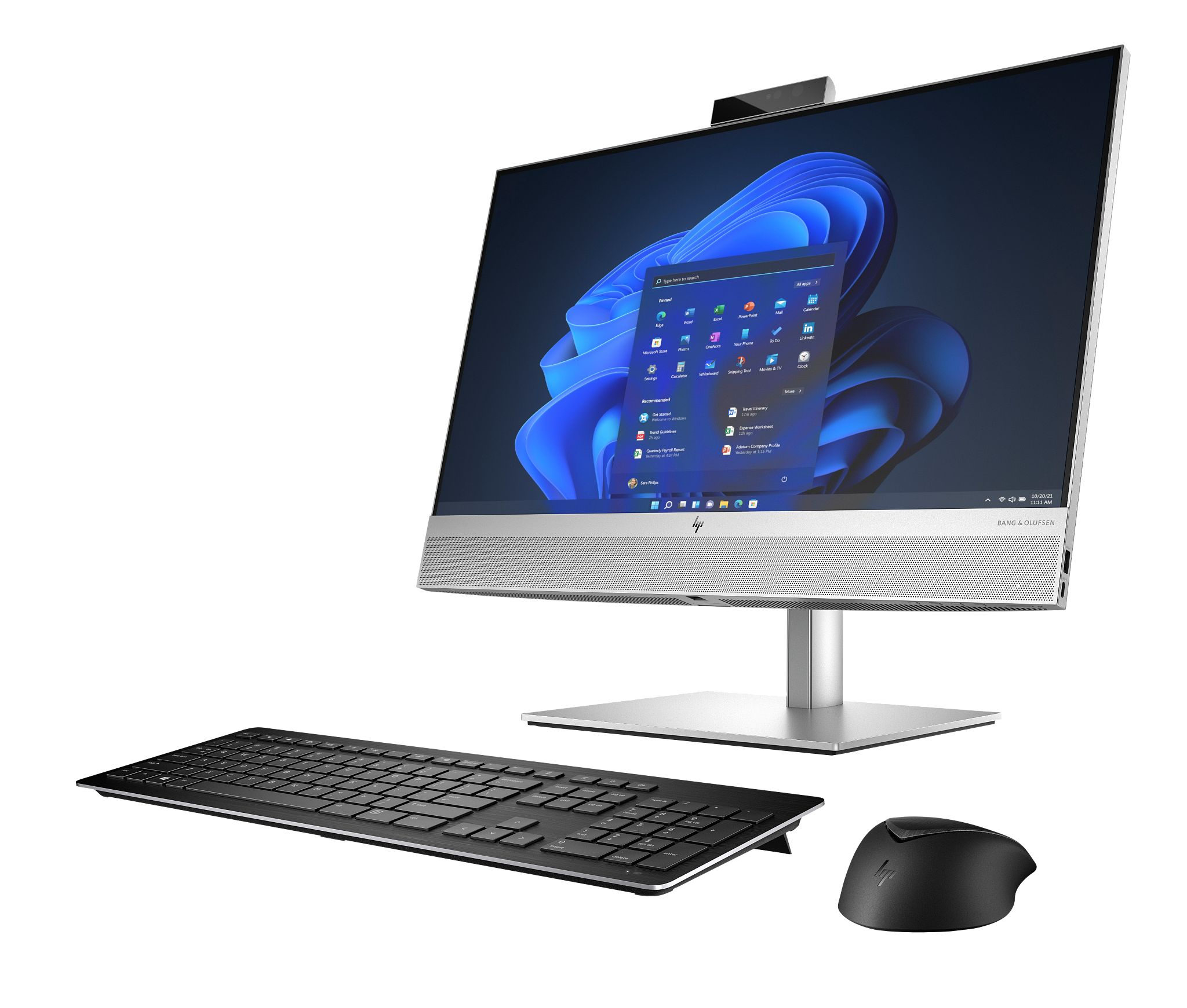 Komputer HP all-in-one z czarną klawiaturą, myszą i interfejsem Windows 11.