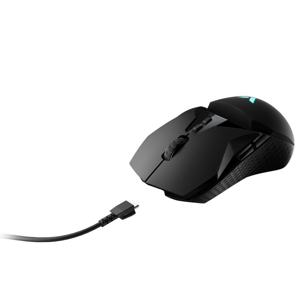 Schwarze Gaming-Maus mit Ladekabel. Die Maus hat Tasten und ein Scrollrad.