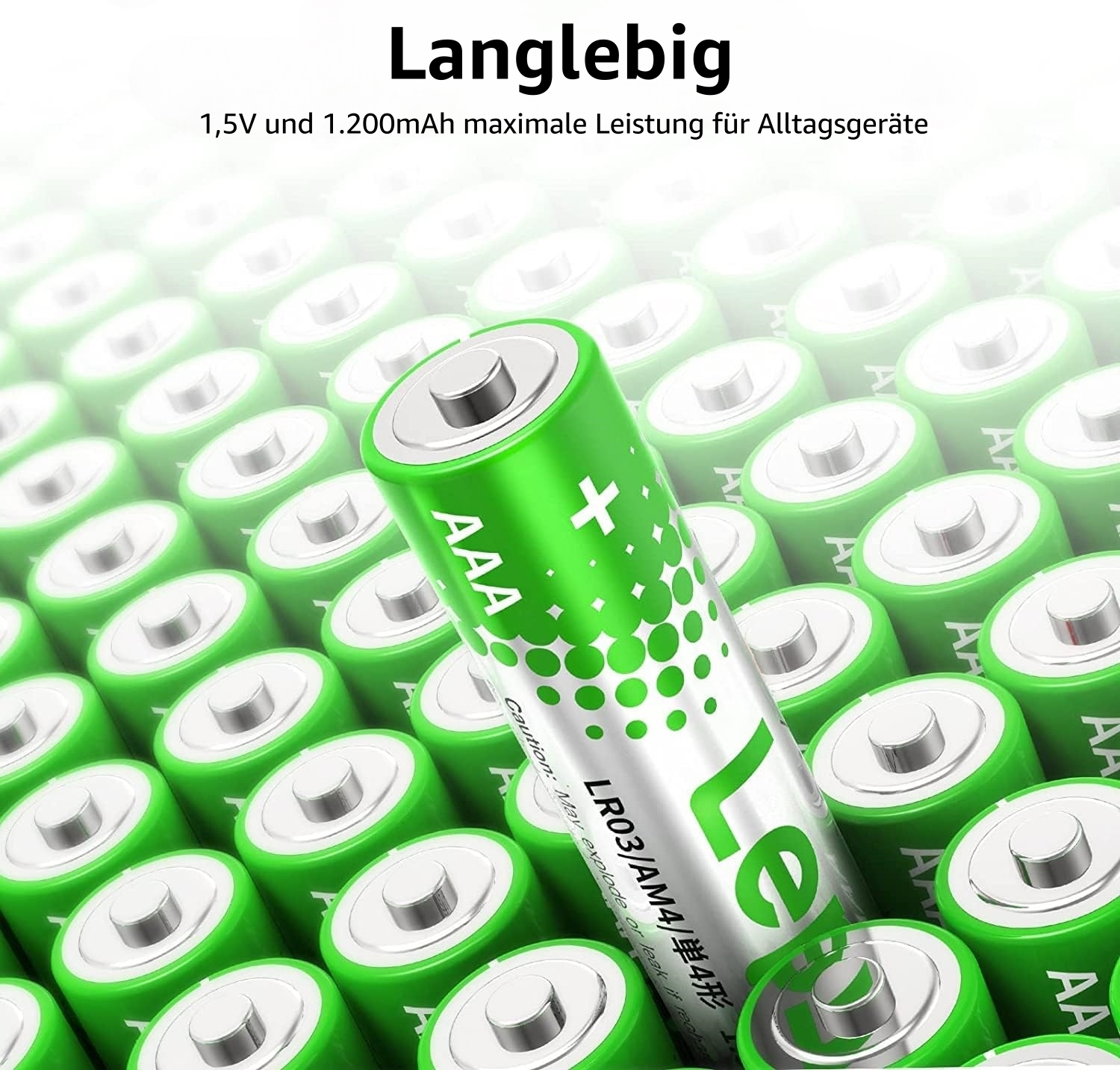 Viele grüne AAA-Batterien, eine mit weißem Körper und grünem Deckel.