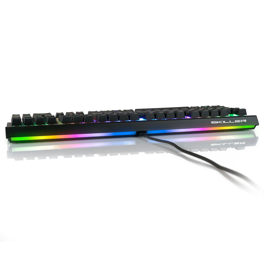 Una tastiera nera con illuminazione a LED colorata lungo la sua base.