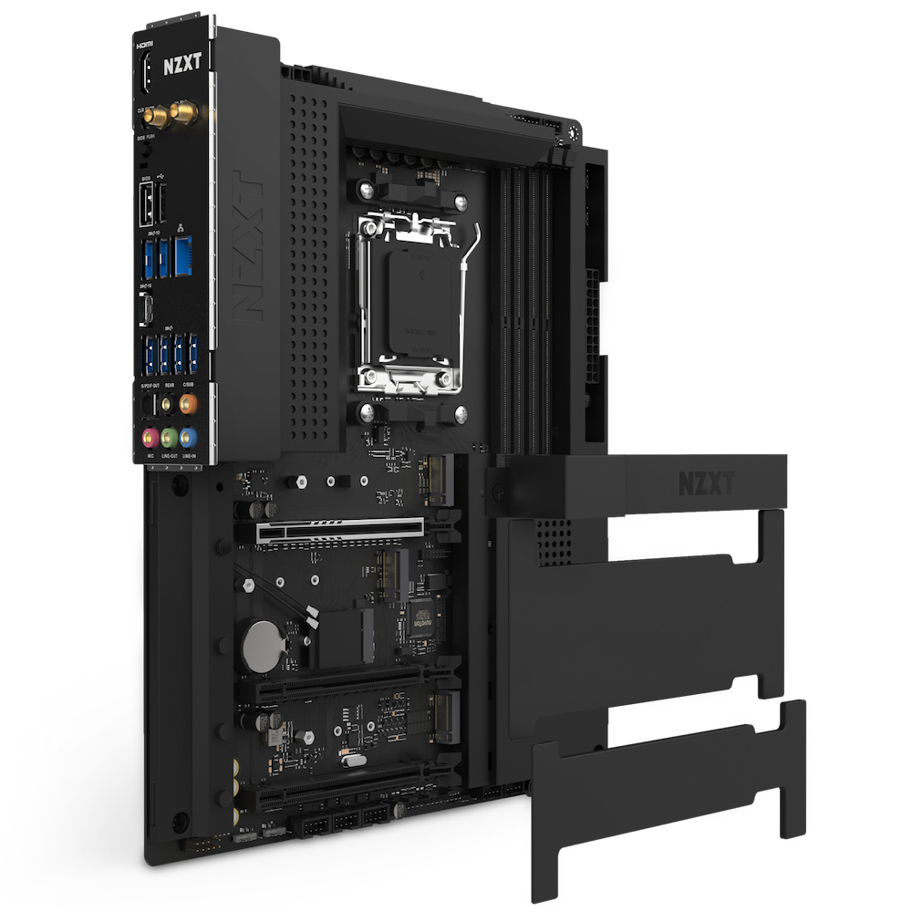 Scheda madre nera con componenti, vista angolata. Marchio NZXT visibile. Componenti del computer.