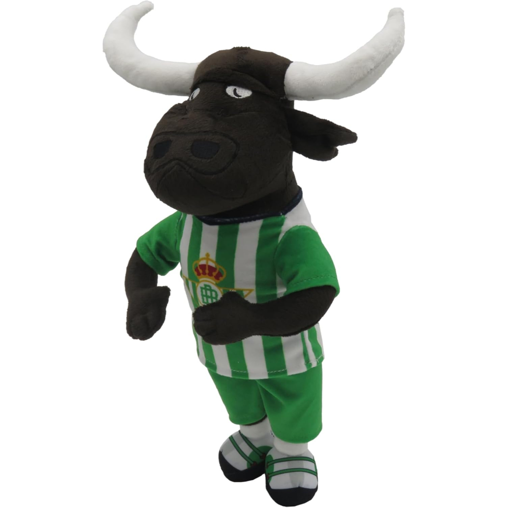 Peluche de toro con uniforme de fútbol a rayas verdes y blancas. Cuernos blancos.