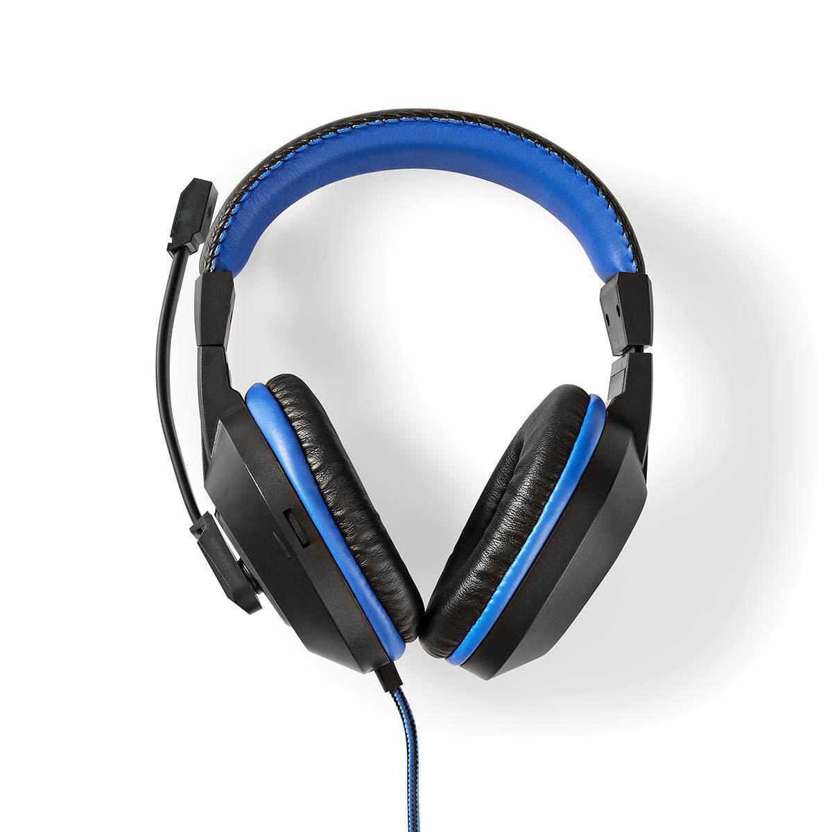Czarny i niebieski zestaw słuchawkowy dla graczy. Białe tło.
