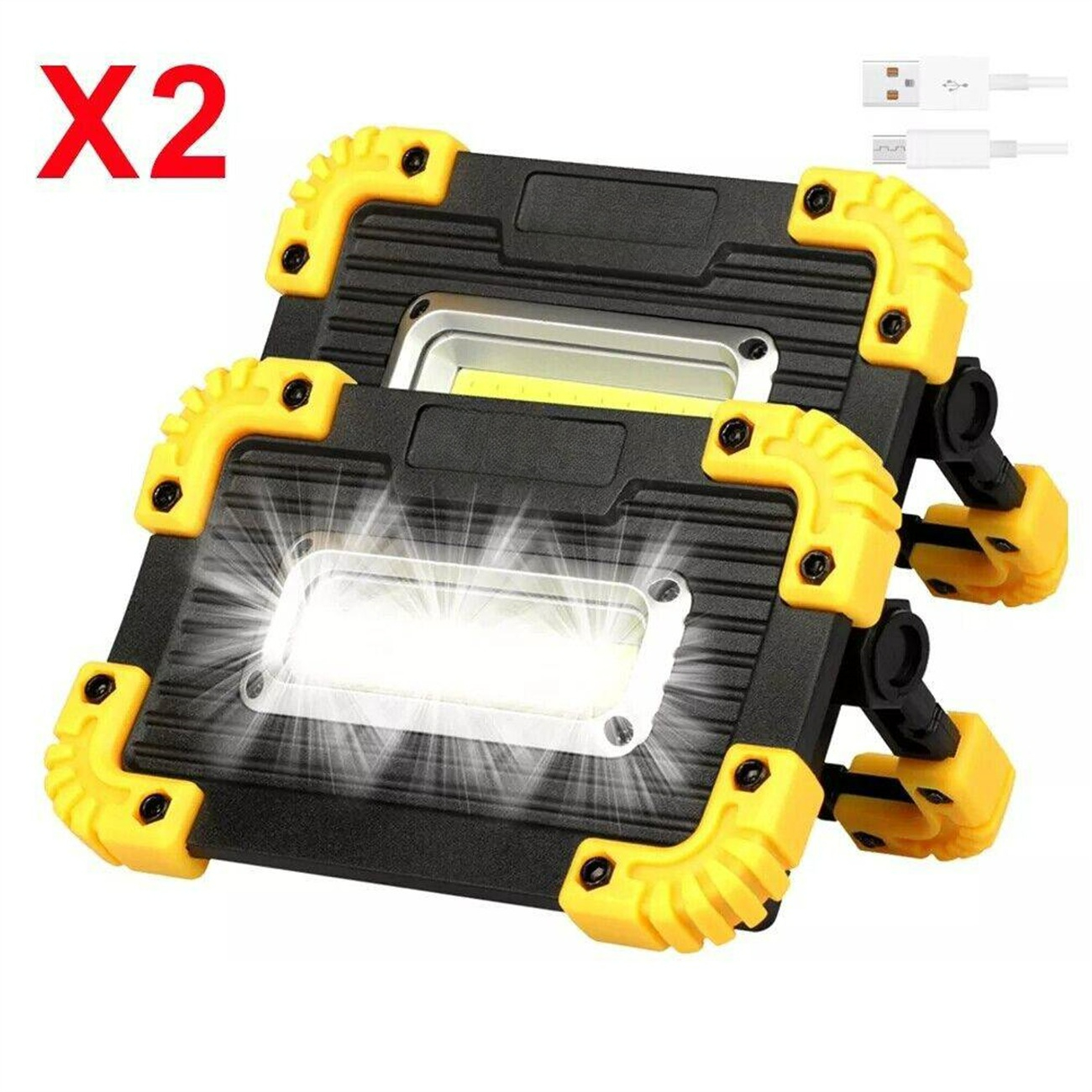 Zwei schwarz-gelbe Arbeitsleuchten. Die Leuchten haben helle, weiße LEDs. Auf weißem Hintergrund.