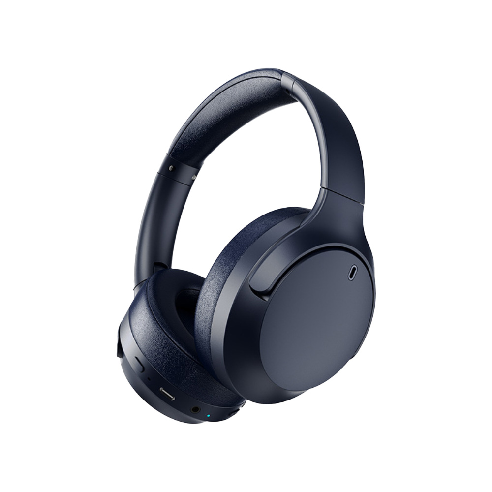 Blaue Over-Ear-Kopfhörer. Sie haben ein gepolstertes Kopfband und Ohrmuscheln. Weißer Hintergrund.
