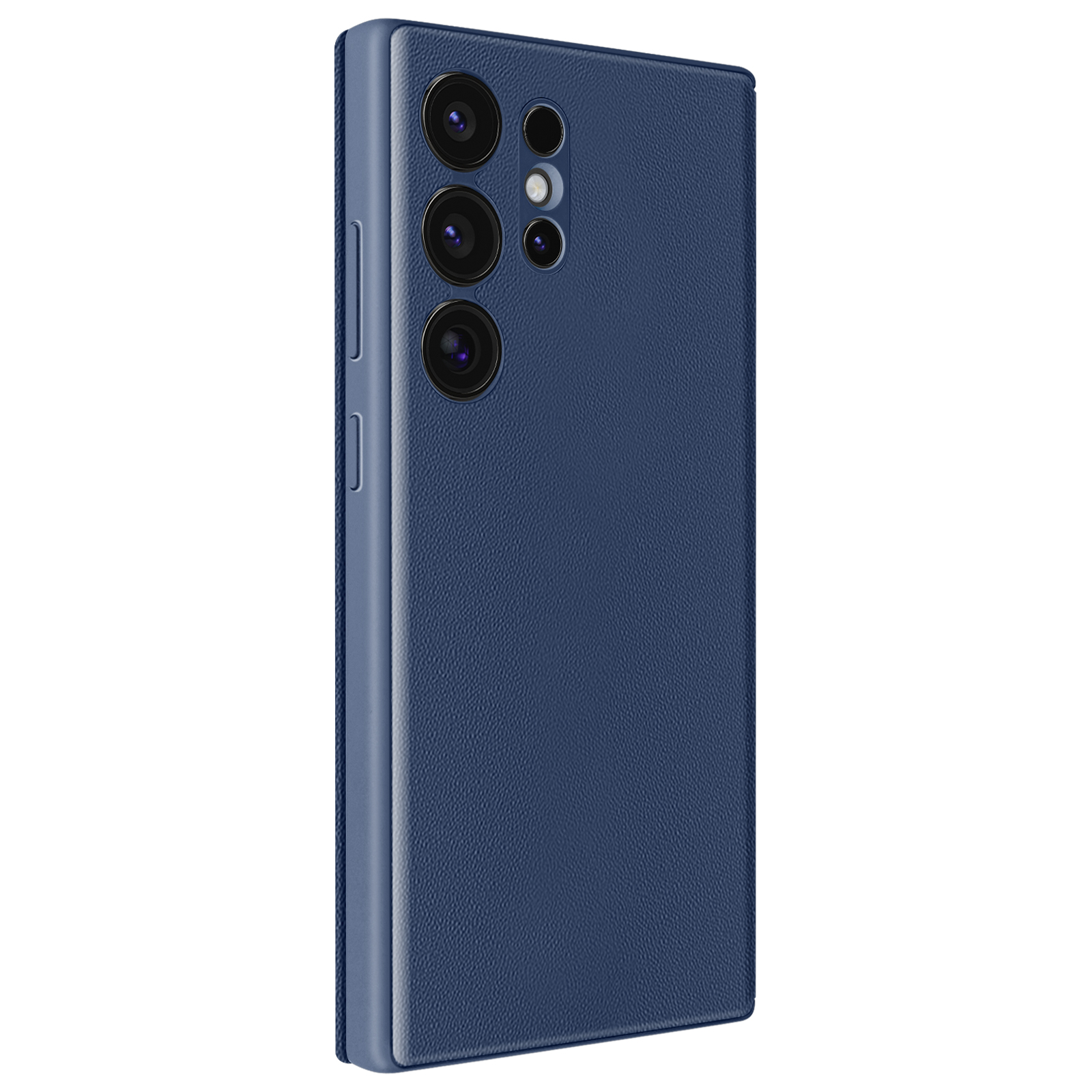 Telefono blu scuro con texture in pelle e configurazione a tripla fotocamera. Il telefono è angolato lateralmente.