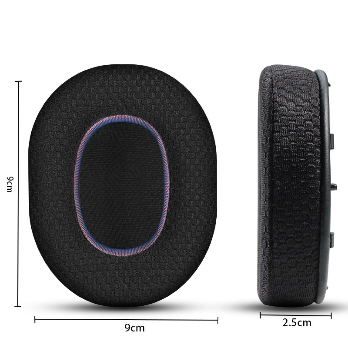 Due cuscinetti auricolari neri per cuffie con finiture rosse e blu, posizionati uno accanto all'altro, dimensioni fornite.