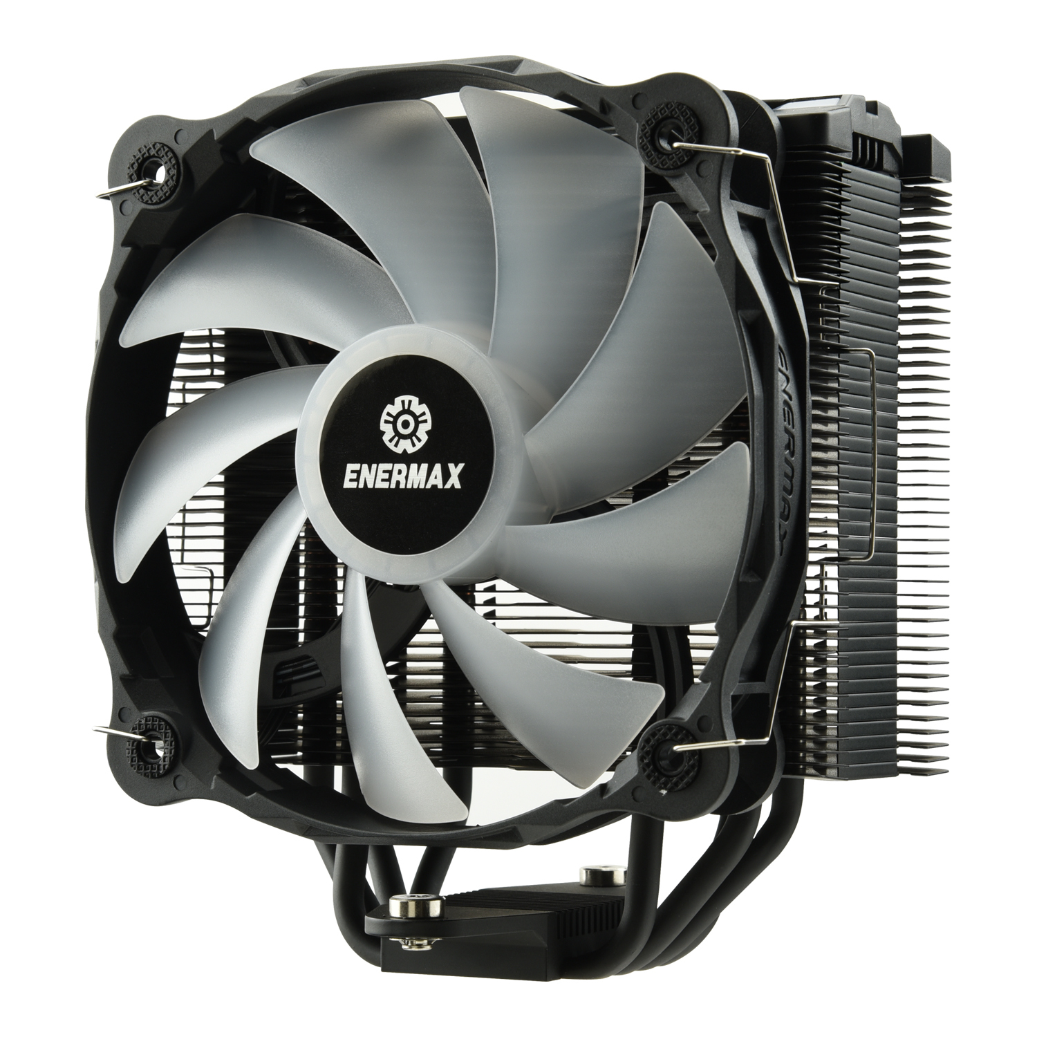 Siyah CPU soğutucu fan. Enermax markası. Beyaz zemin.