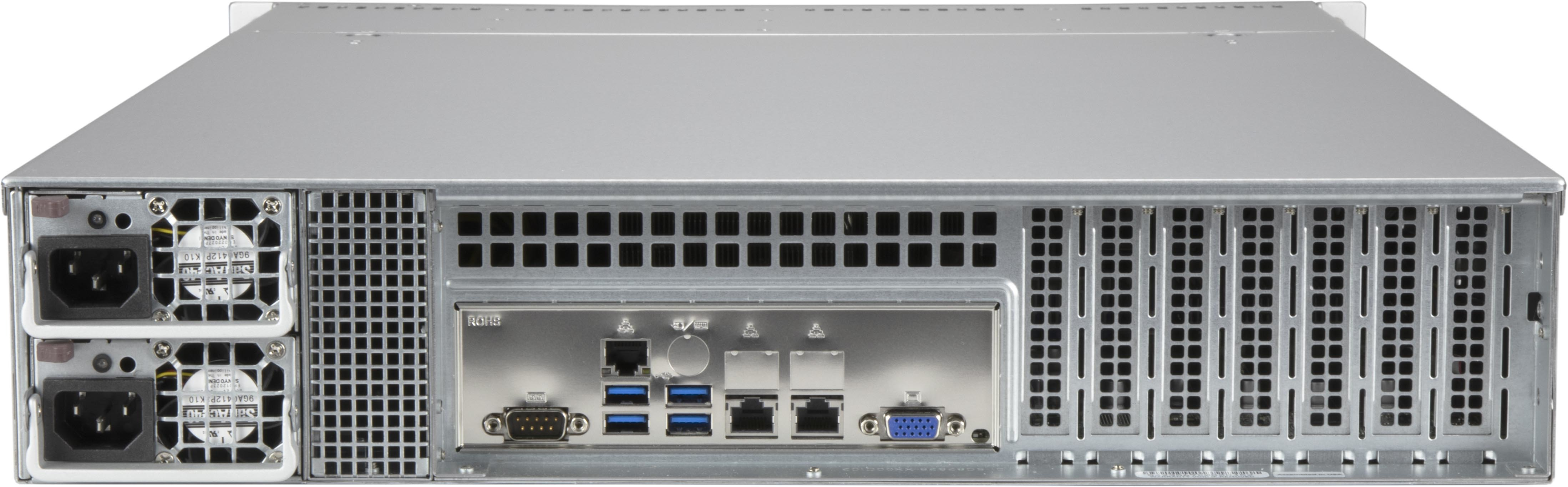 Vista posteriore di un server argentato. Presenta alimentatori, ventole e varie porte.