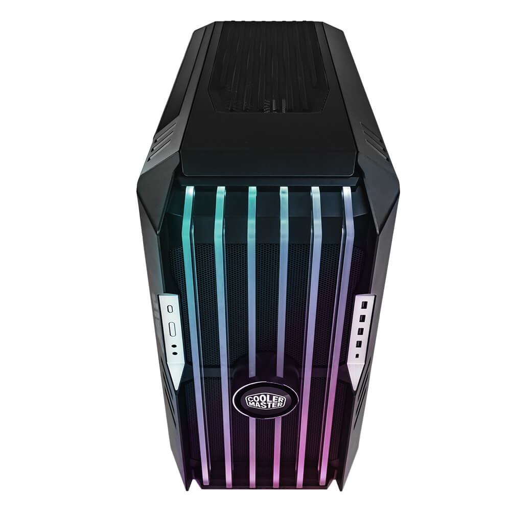 Czarna obudowa komputera z przodu. Widoczne logo Cooler Master i światła RGB.
