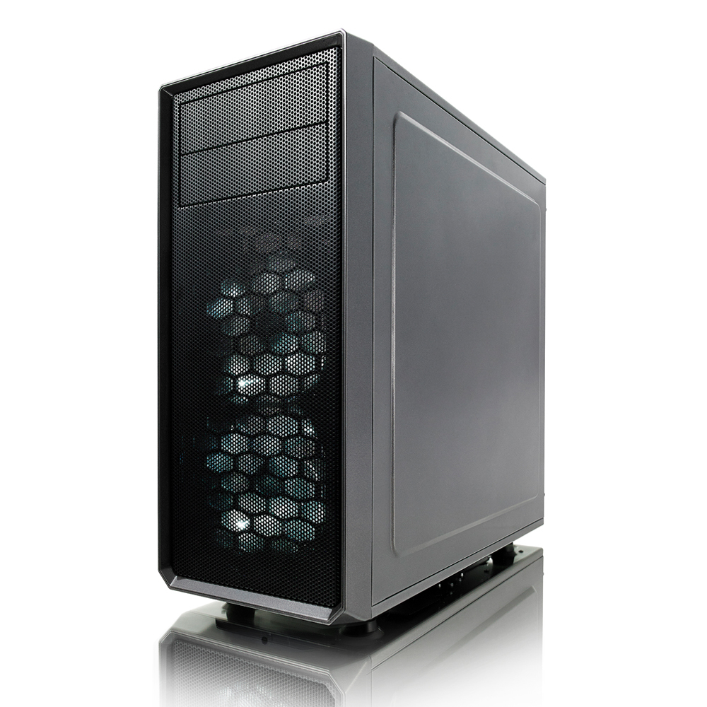 Schwarzes PC-Gehäuse, Frontansicht, mit Mesh und Wabenmuster. Fractal Design Logo.