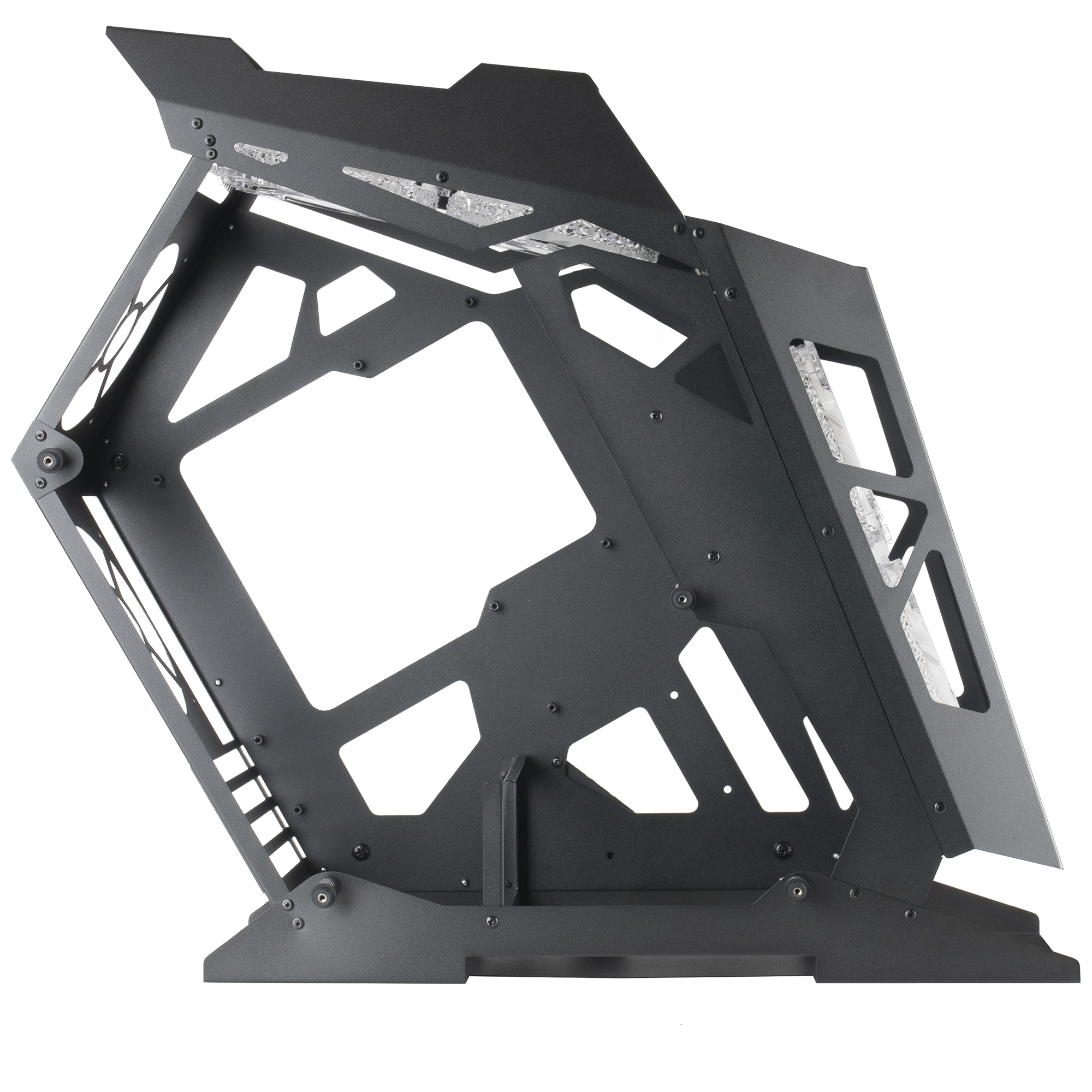 Marco de caja de ordenador negro, diseño abierto, en ángulo. Muestra la estructura interna y los puntos de montaje.
