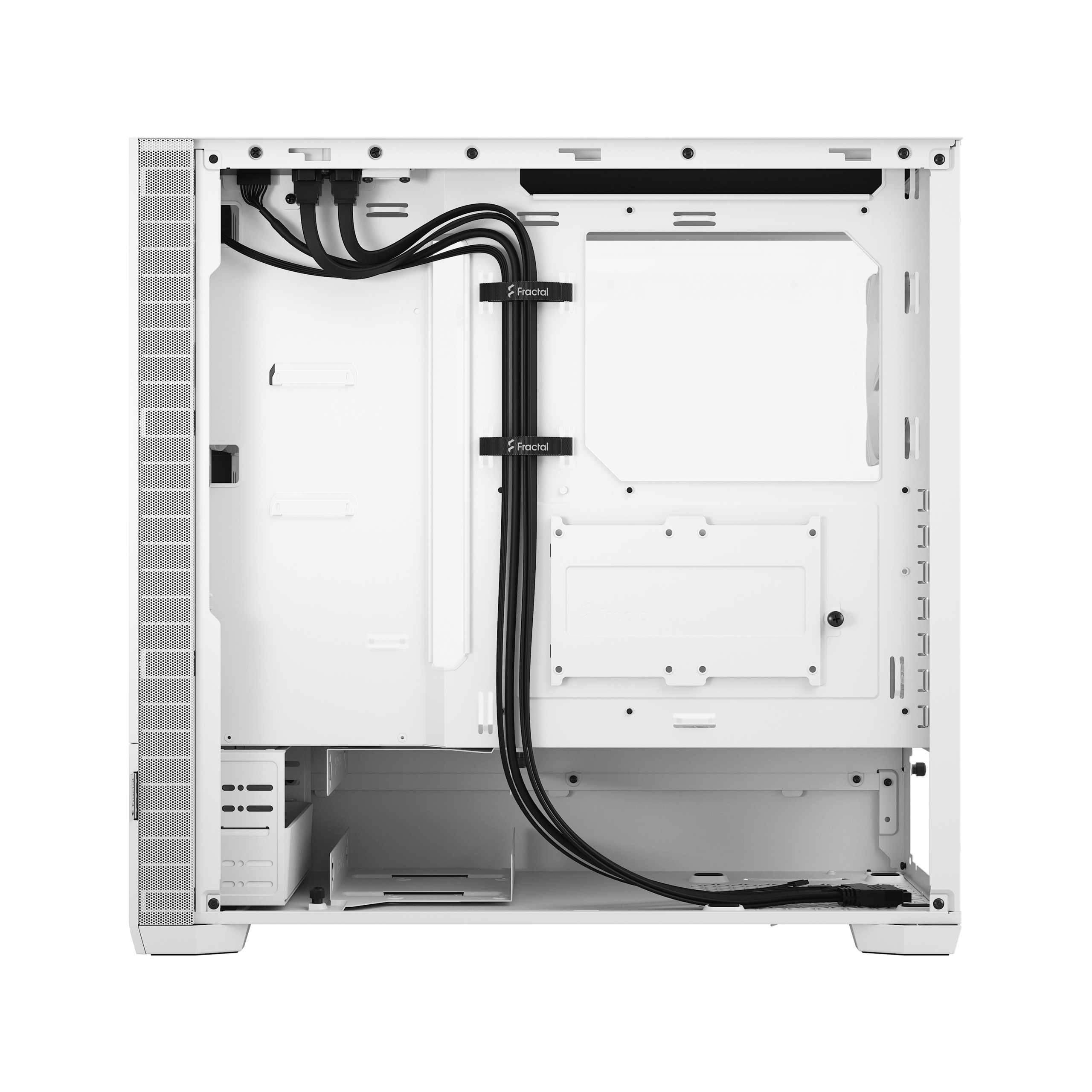Interno del case del computer bianco. Cavi e componenti visibili. Marchio Fractal Design. Isolato.