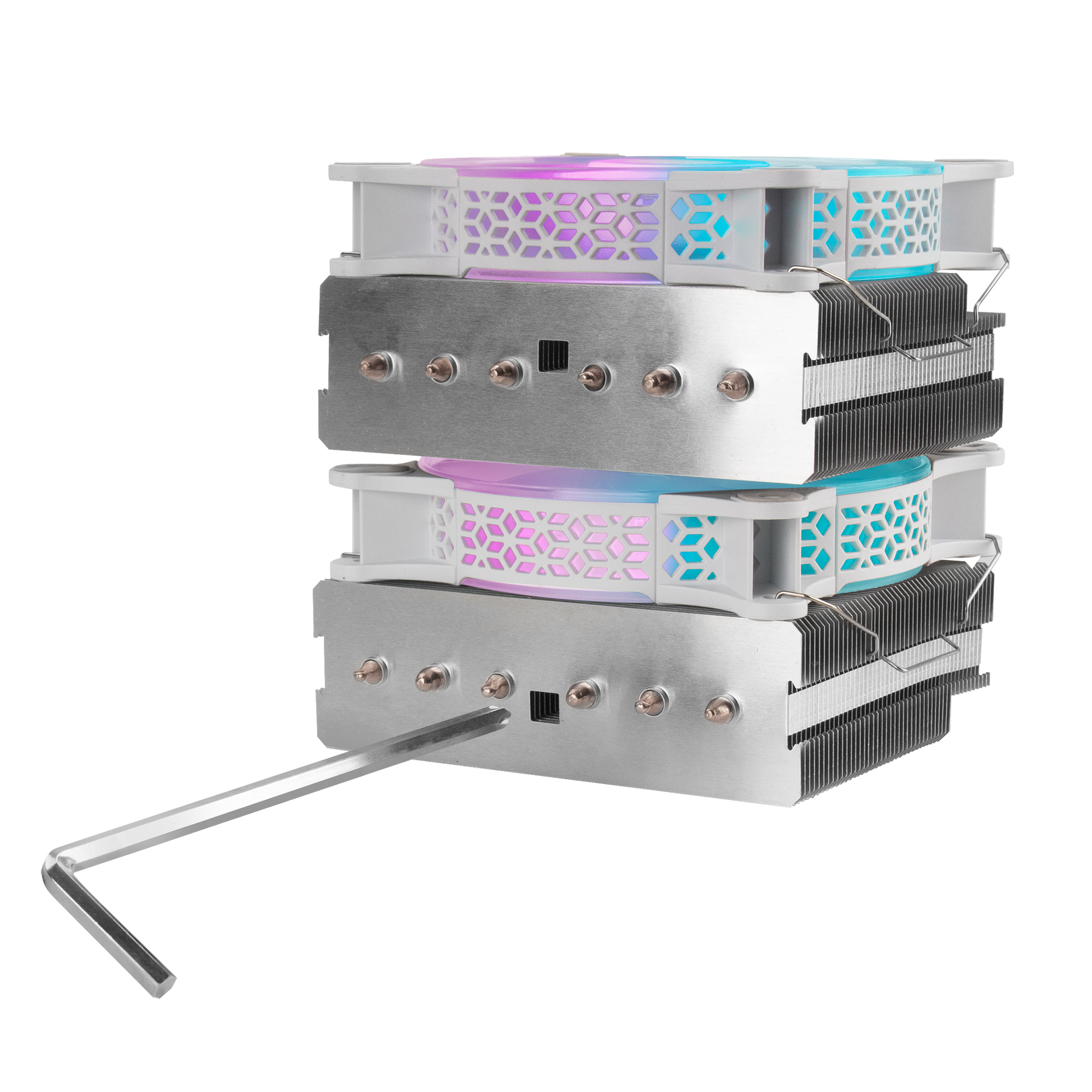 Chłodnica komputera z wieloma ułożonymi żebrami i kluczem imbusowym.