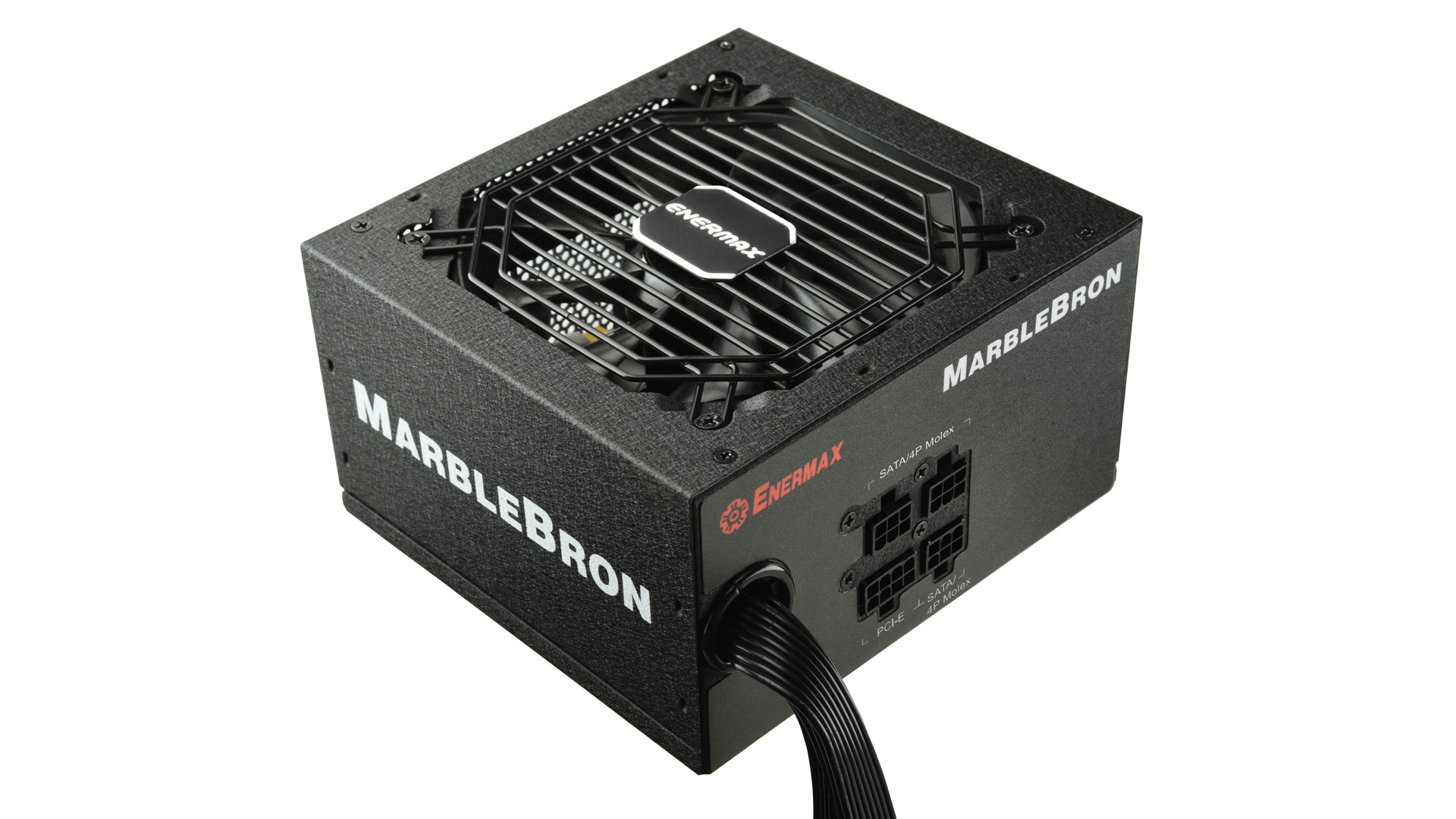 Alimentatore nero, marchio MARBLEBRON, con più porte e griglia della ventola su sfondo bianco.