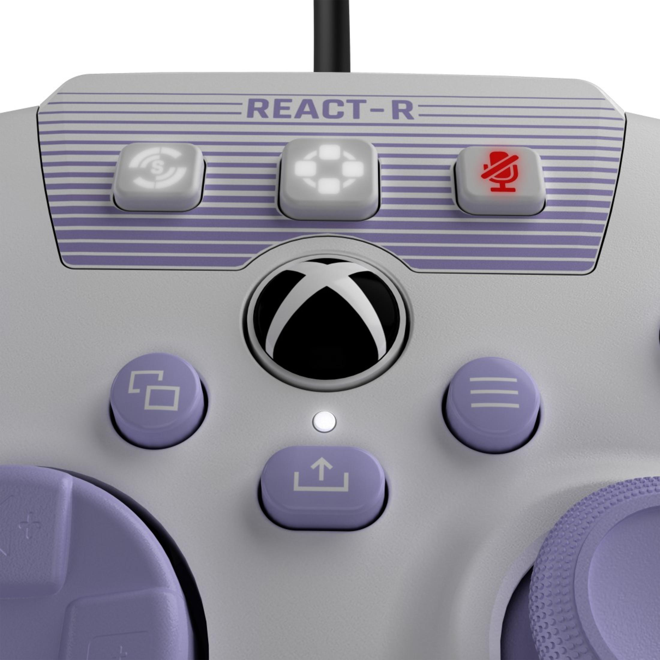 Controller di gioco bianco e viola, vista dall'alto. Presenta pulsanti, il logo Xbox e il testo 'REACT-R'.