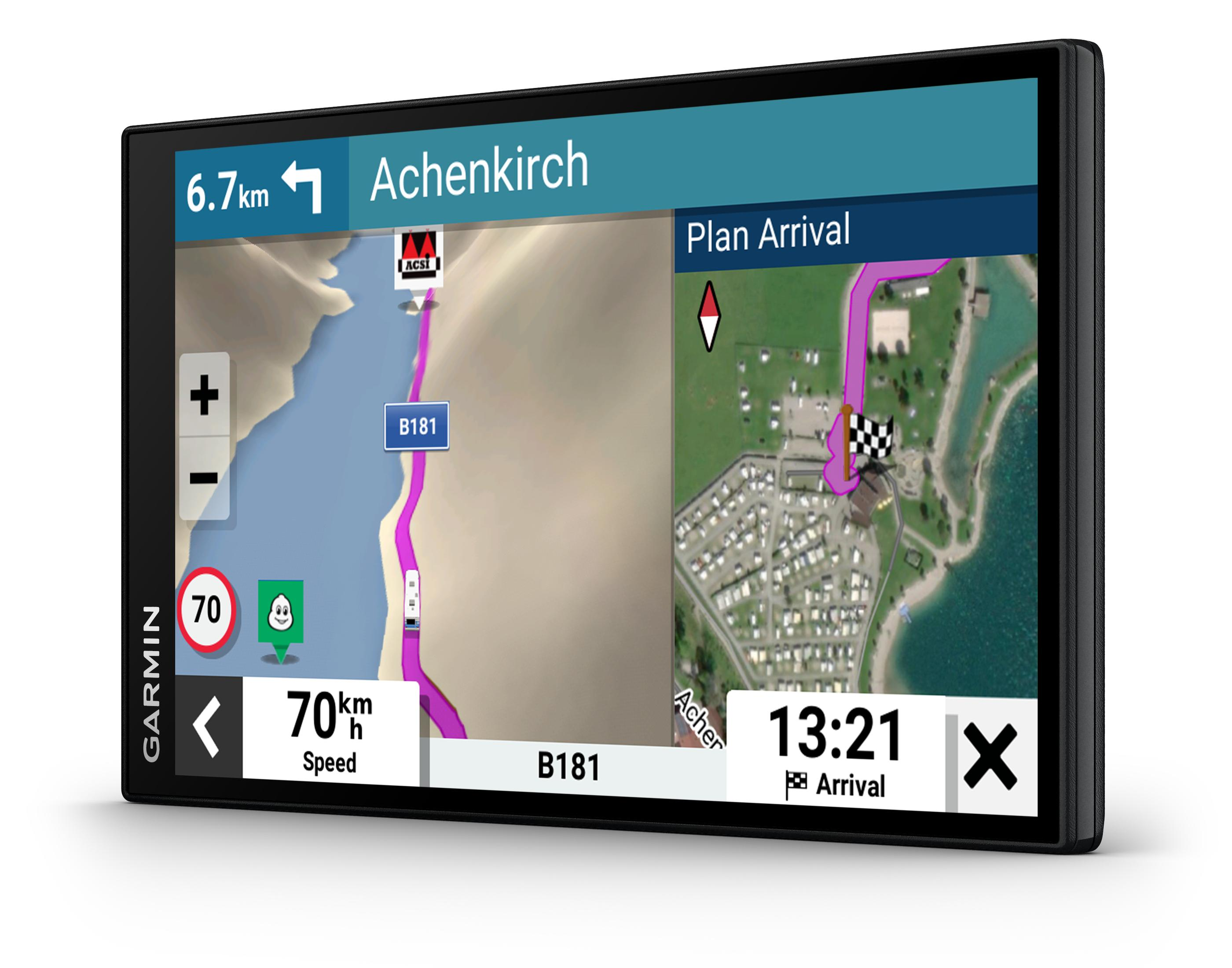 GPS zeigt Route mit Entfernung, Geschwindigkeit und Ankunftszeit. Kartenansicht mit Ortsnamen und Routeninformationen wird angezeigt.