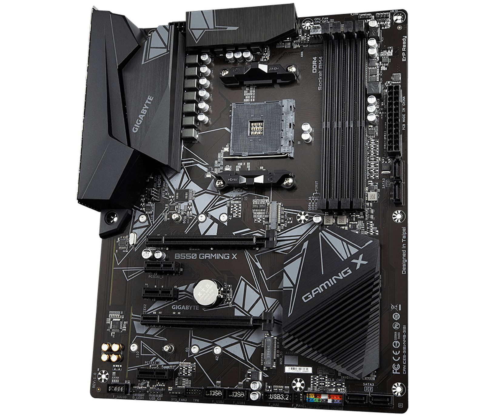 Ein schwarzes Motherboard mit verschiedenen beschrifteten Komponenten, darunter "GIGABYTE" und "GAMING X".