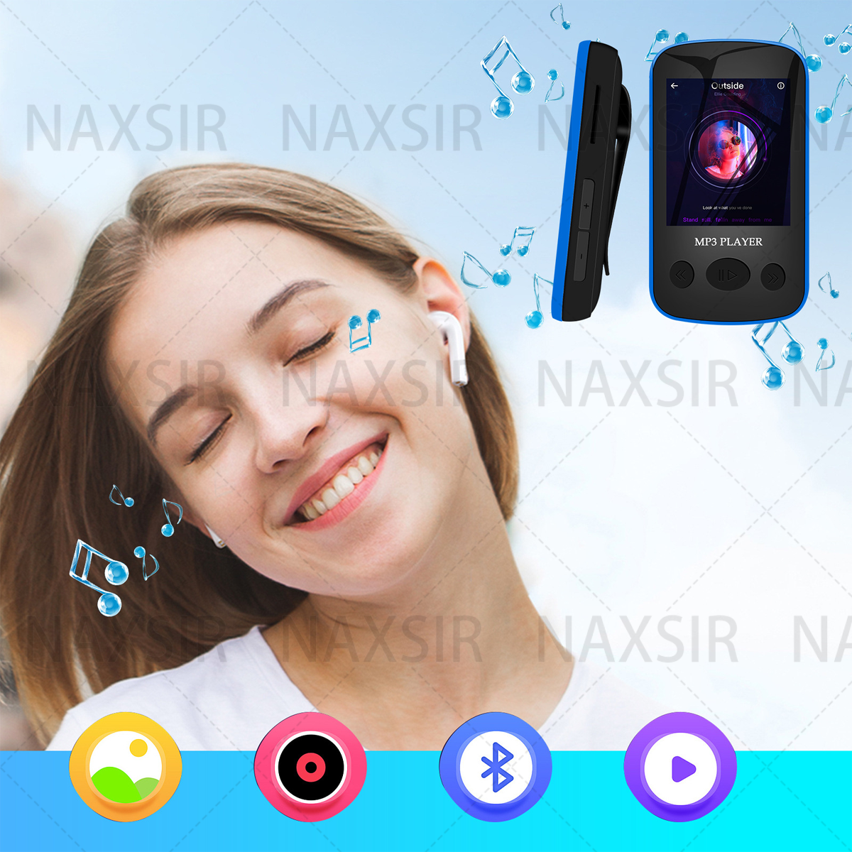 Una donna ascolta musica con auricolari, con un lettore MP3 e note musicali.