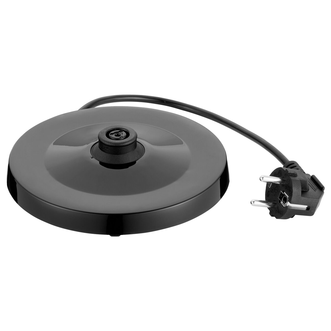 Czarna podstawa czajnika z czarnym przewodem zasilającym i wtyczką na białym tle.
