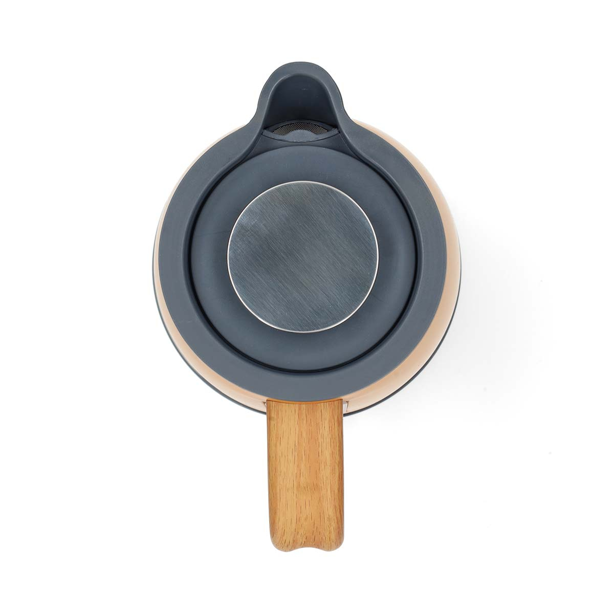 Widok z góry na szary i beżowy czajnik elektryczny z drewnianym uchwytem, na białym tle.