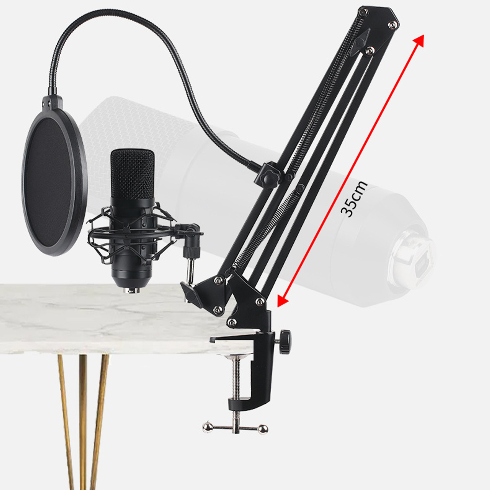 Schwarzes Mikrofon mit Pop-Filter und Ständer, auf einem Schreibtisch, 35cm Höhe.