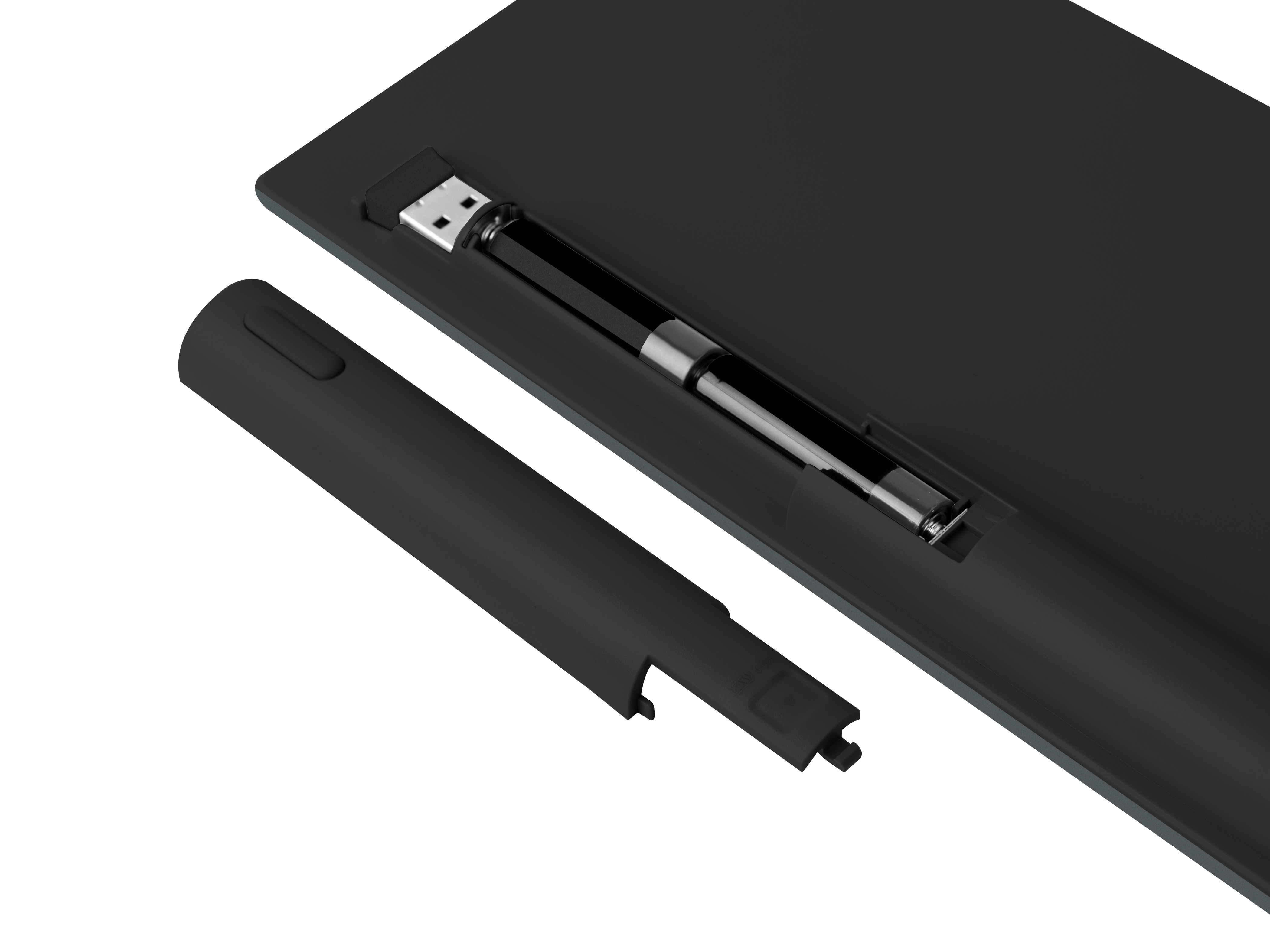 Czarny tablet z piórem w slocie. Pióro czarno-srebrne. Pokrywa zdjęta.