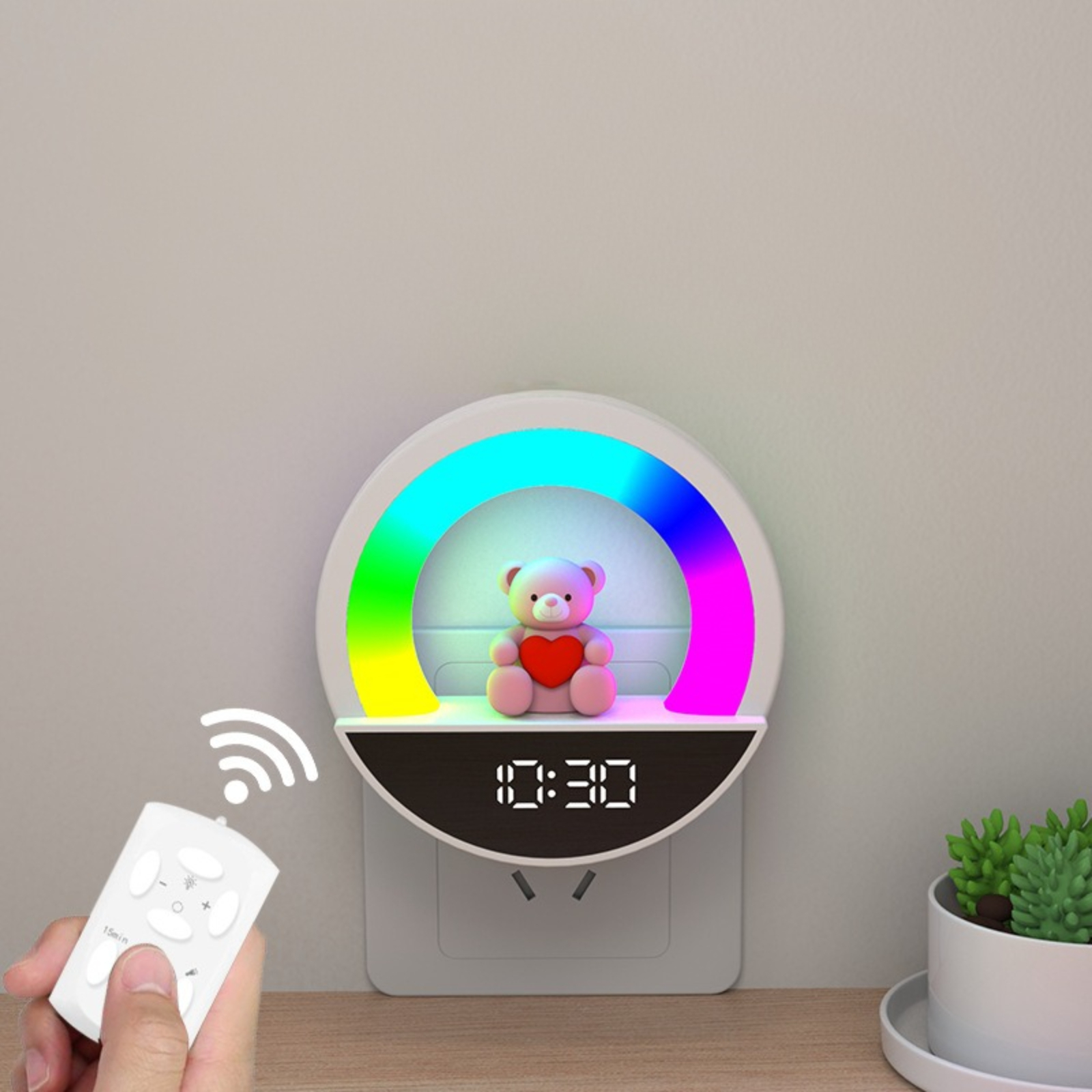 Ein farbwechselndes Nachtlicht mit Teddybär, Fernbedienung und Digitaluhr-Anzeige.