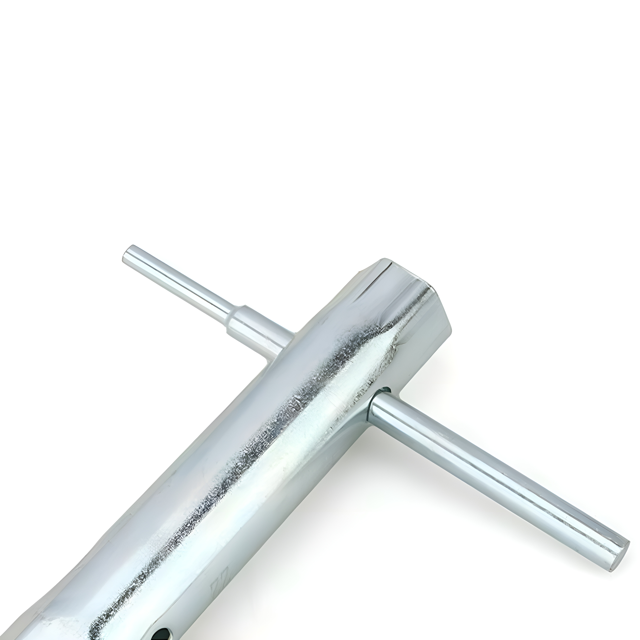 Ein Metallschlüssel mit T-förmigem Design, silberfarben, vor weißem Hintergrund.