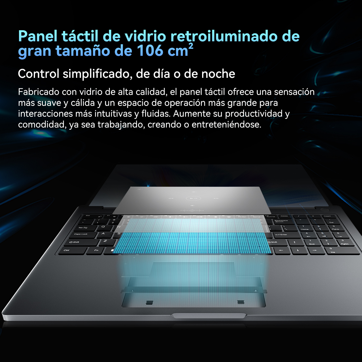 Laptop con interfaz de panel táctil, texto en español que describe características, sobre un escritorio.