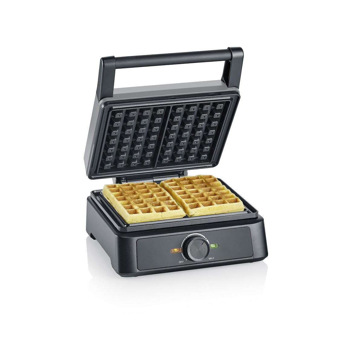 Ein schwarzer Waffeleisen ist geöffnet und zeigt zwei goldbraune Waffeln im Inneren. Die Steuerung ist unten.