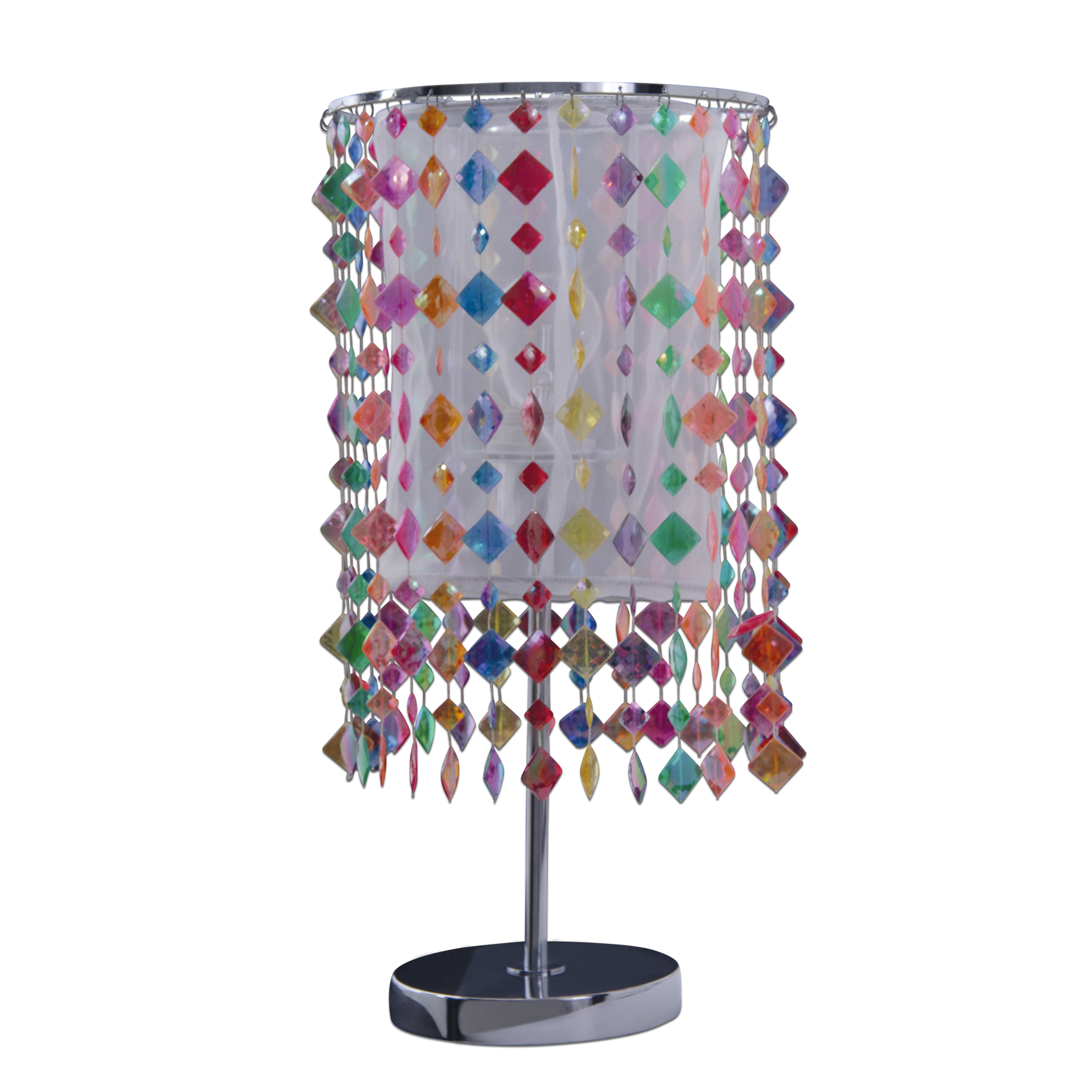 Eine Lampe mit einem weißen Lampenschirm, der mit bunten, hängenden Diamanten verziert ist.