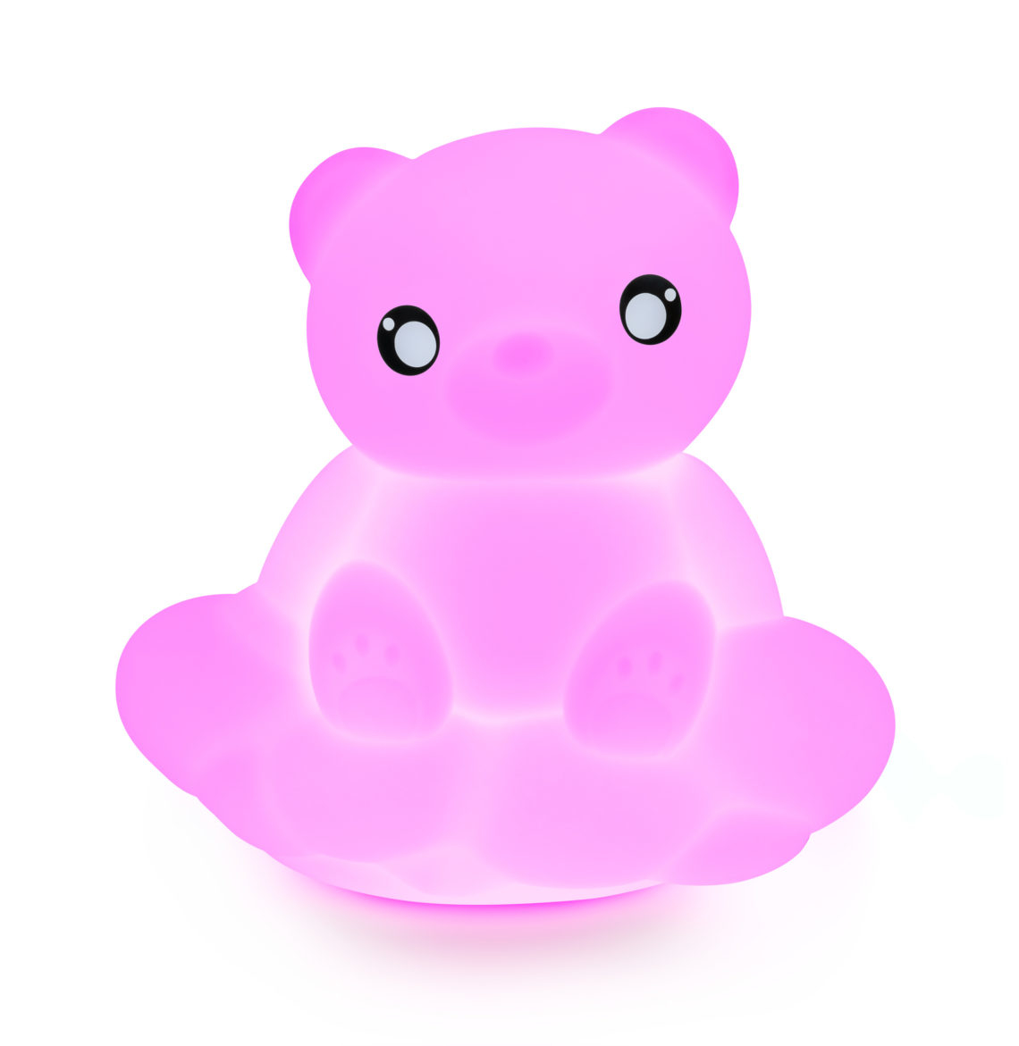 Różowa lampka nocna w kształcie misia na białym tle. Ma dwa oczy i odciski łap.