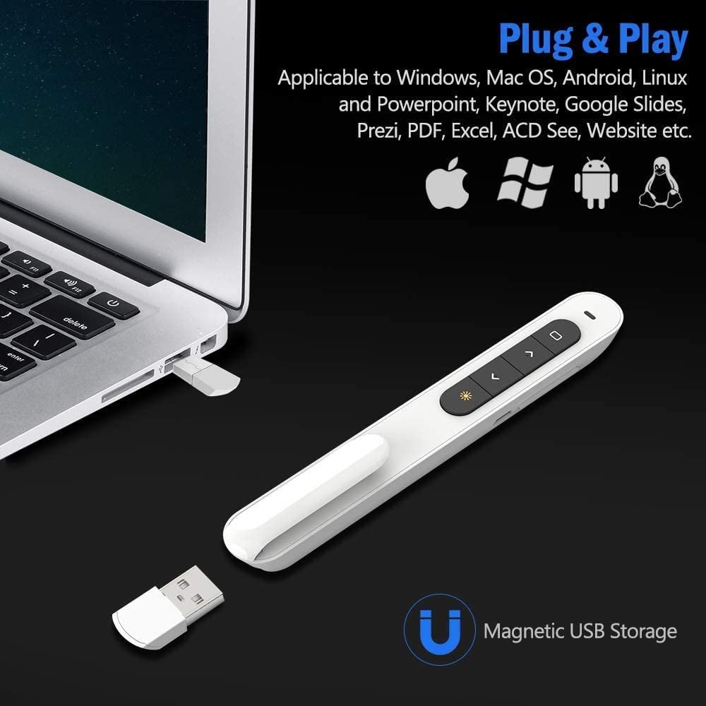 Eine weiße Präsentationsfernbedienung, die in einen Laptop eingesteckt ist. Es hat einen USB-Speichersteckplatz.