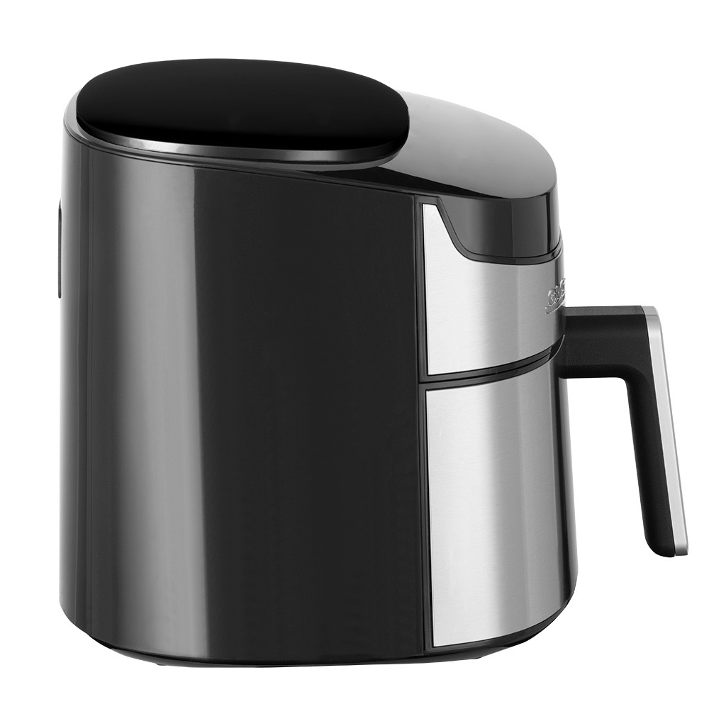 Czarna i srebrna frytownica powietrzna z panelem sterowania. Na białym tle.