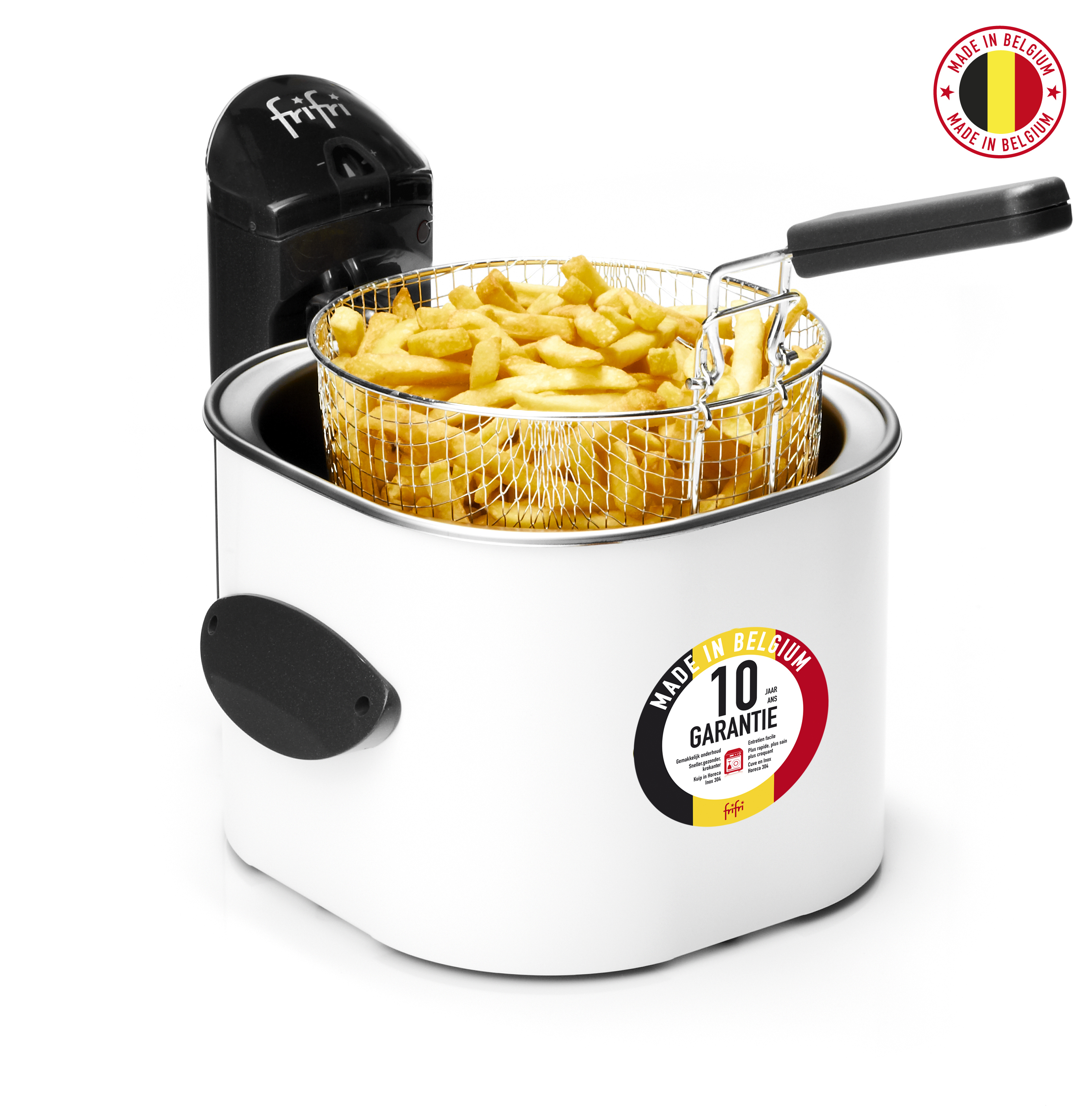 Friteuse blanche avec frites dans un panier. Le logo Made in Belgium est visible.