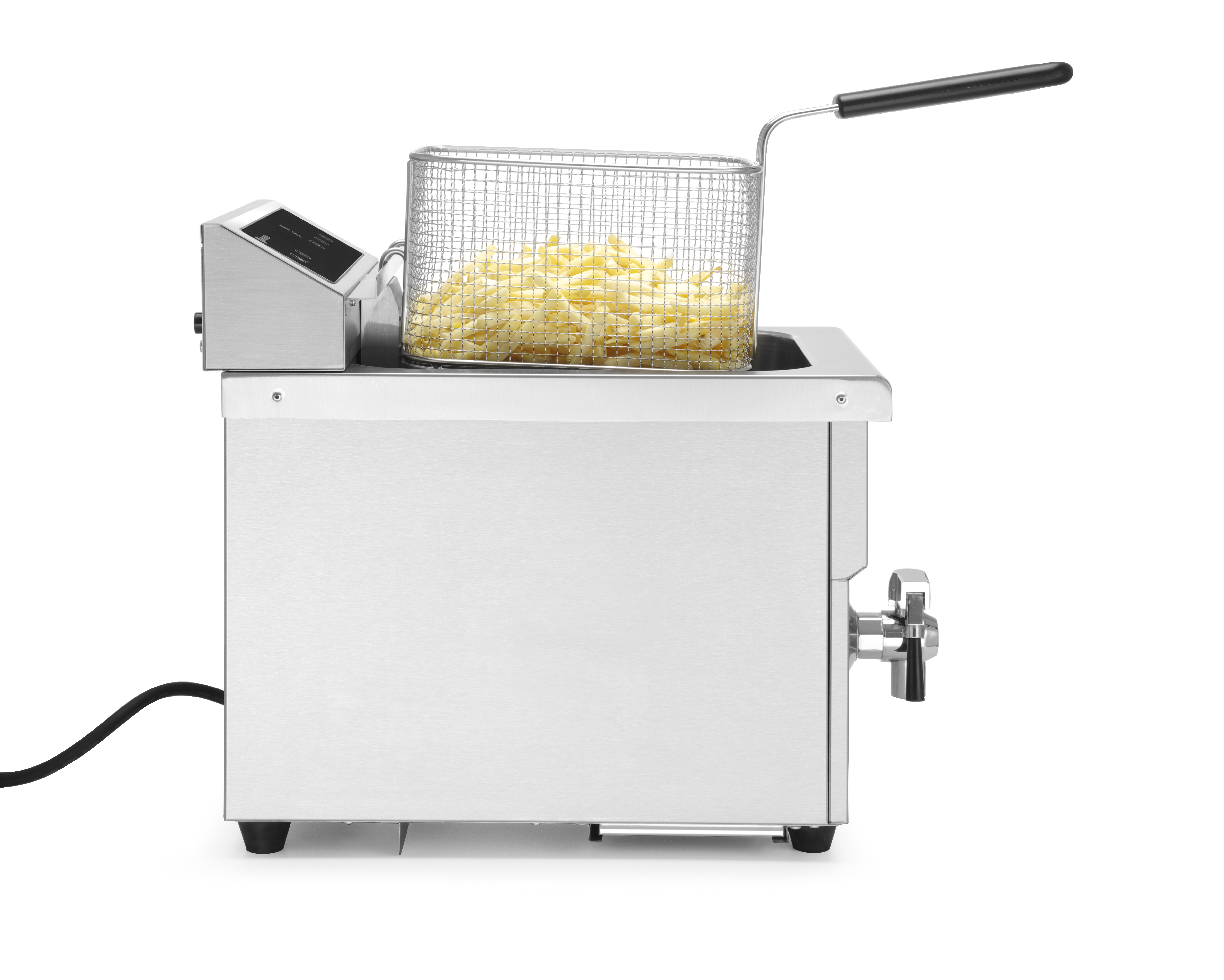 Edelstahl-Fritteuse mit Pommes Frites im Korb.