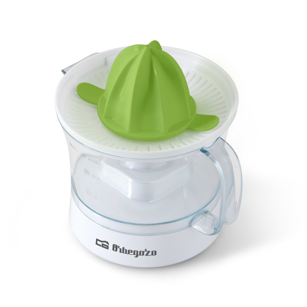 Exprimidor eléctrico blanco y verde con un reamer en forma de cono verde.